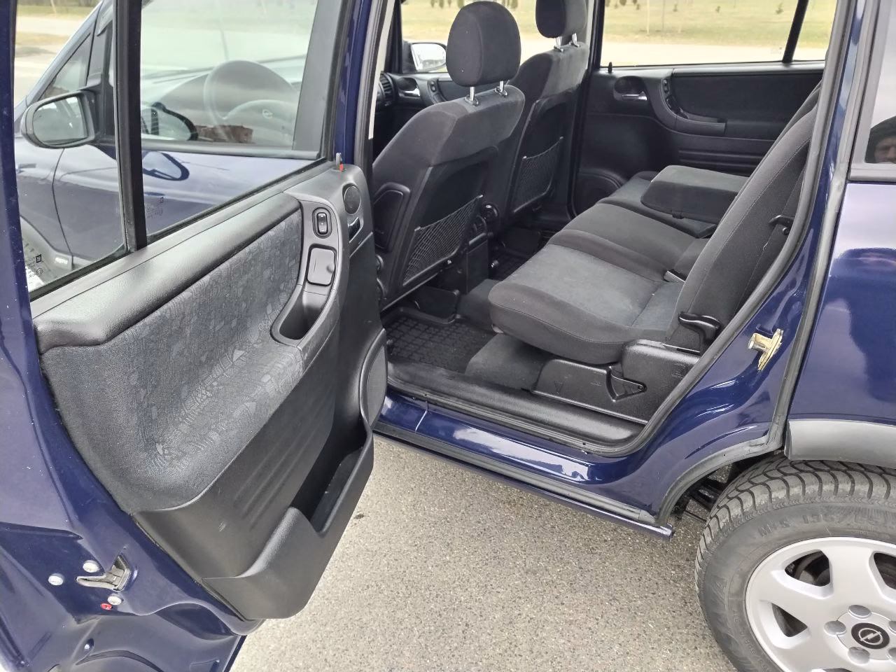 Opel Zafira фото 12