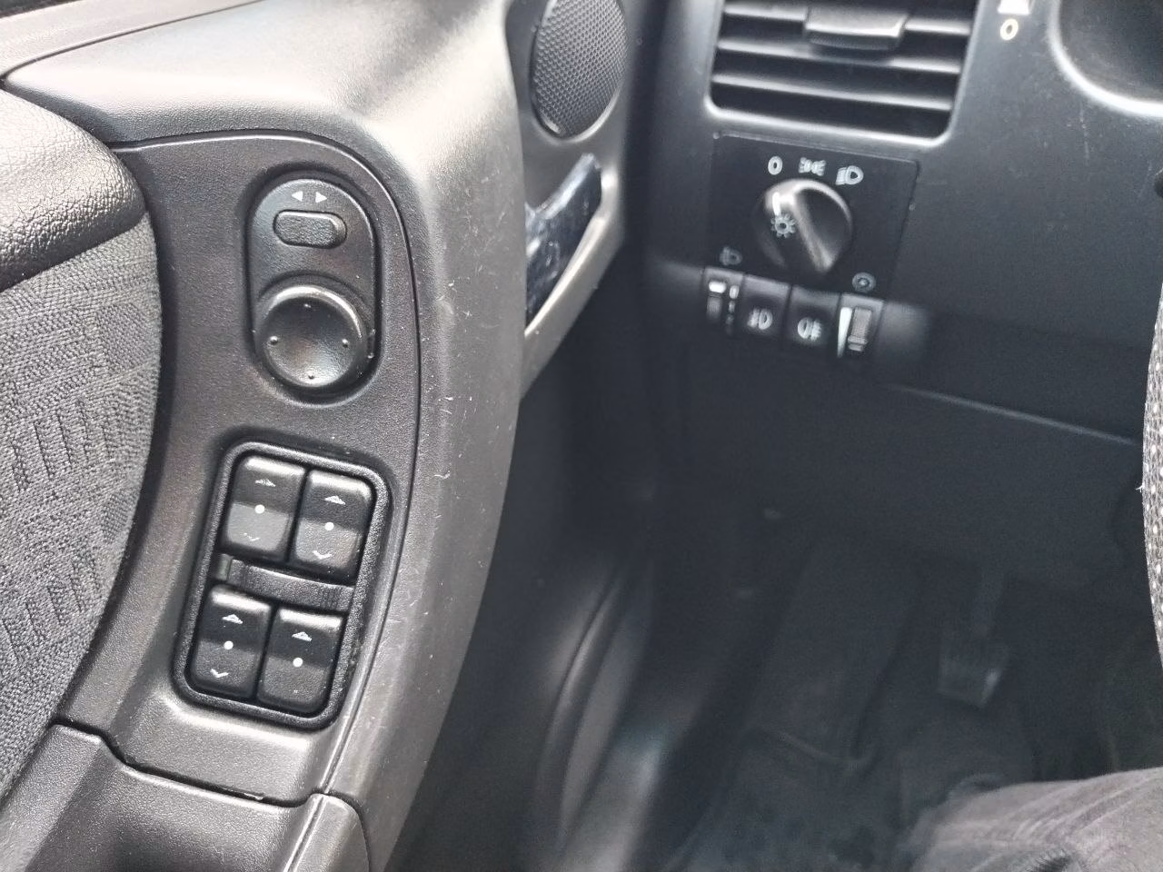 Opel Zafira фото 24