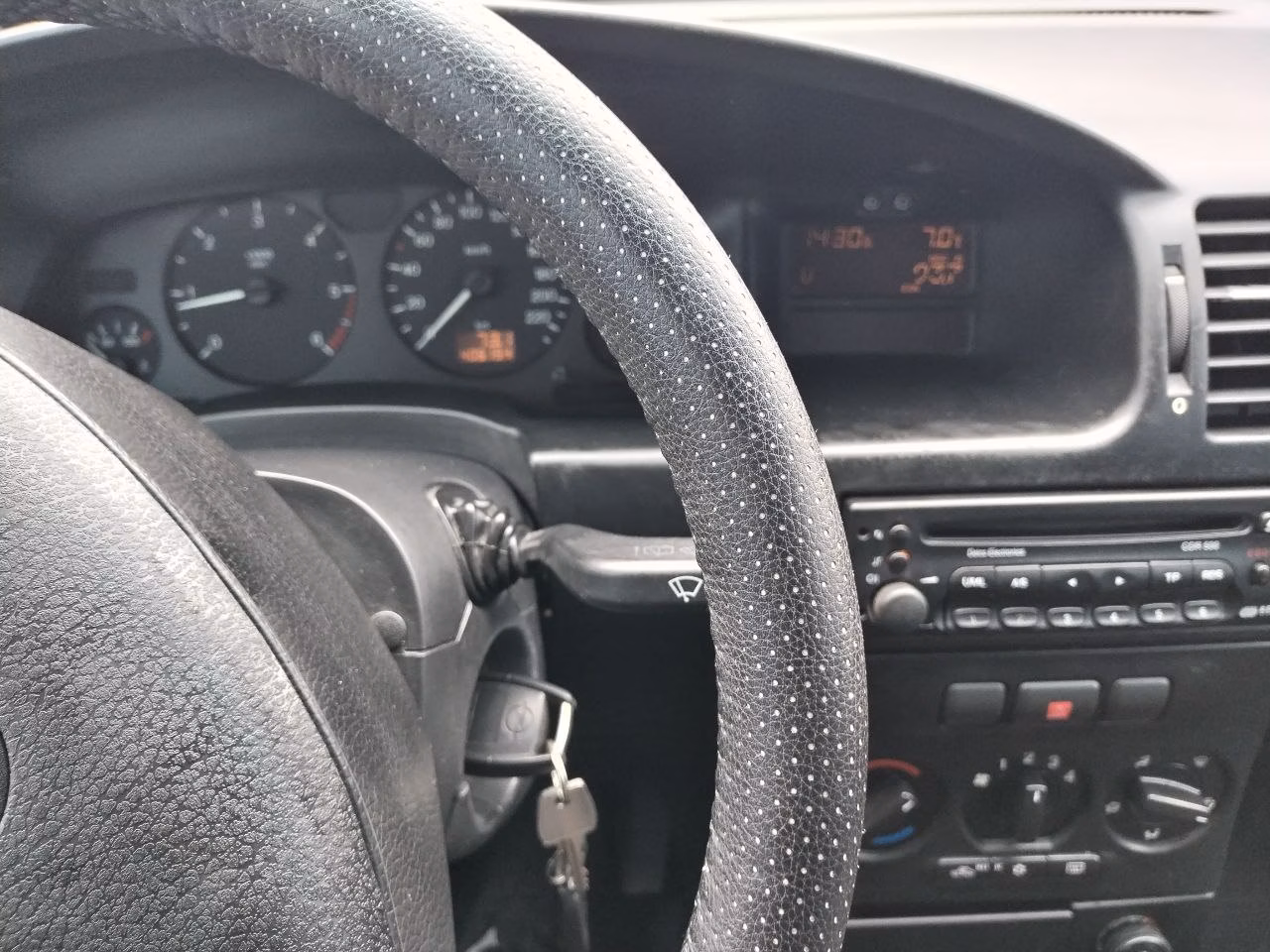 Opel Zafira фото 25