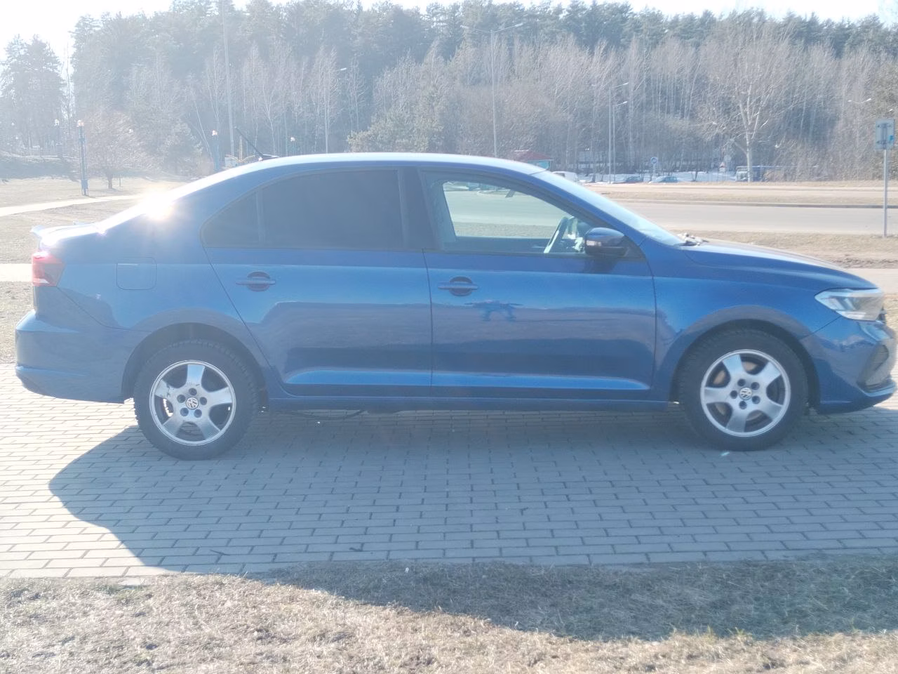 Volkswagen Polo Sedan фото 7