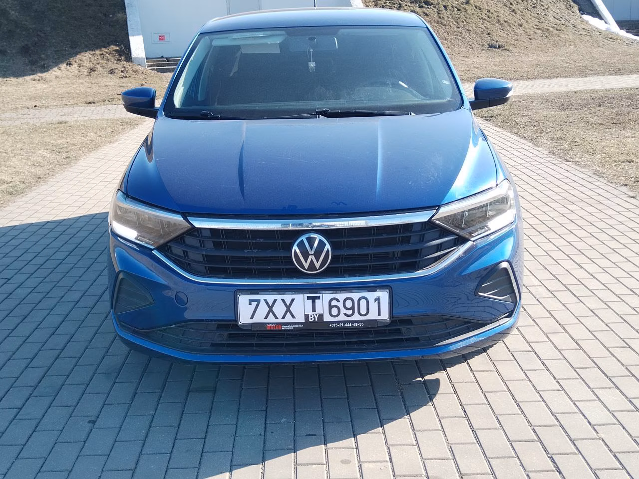 Volkswagen Polo Sedan фото 4