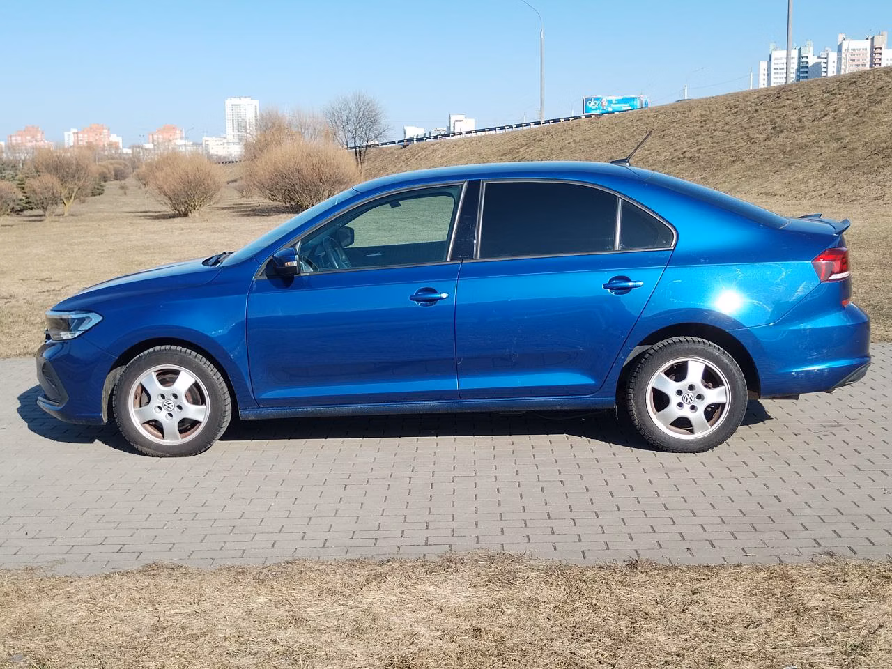 Volkswagen Polo Sedan фото 3