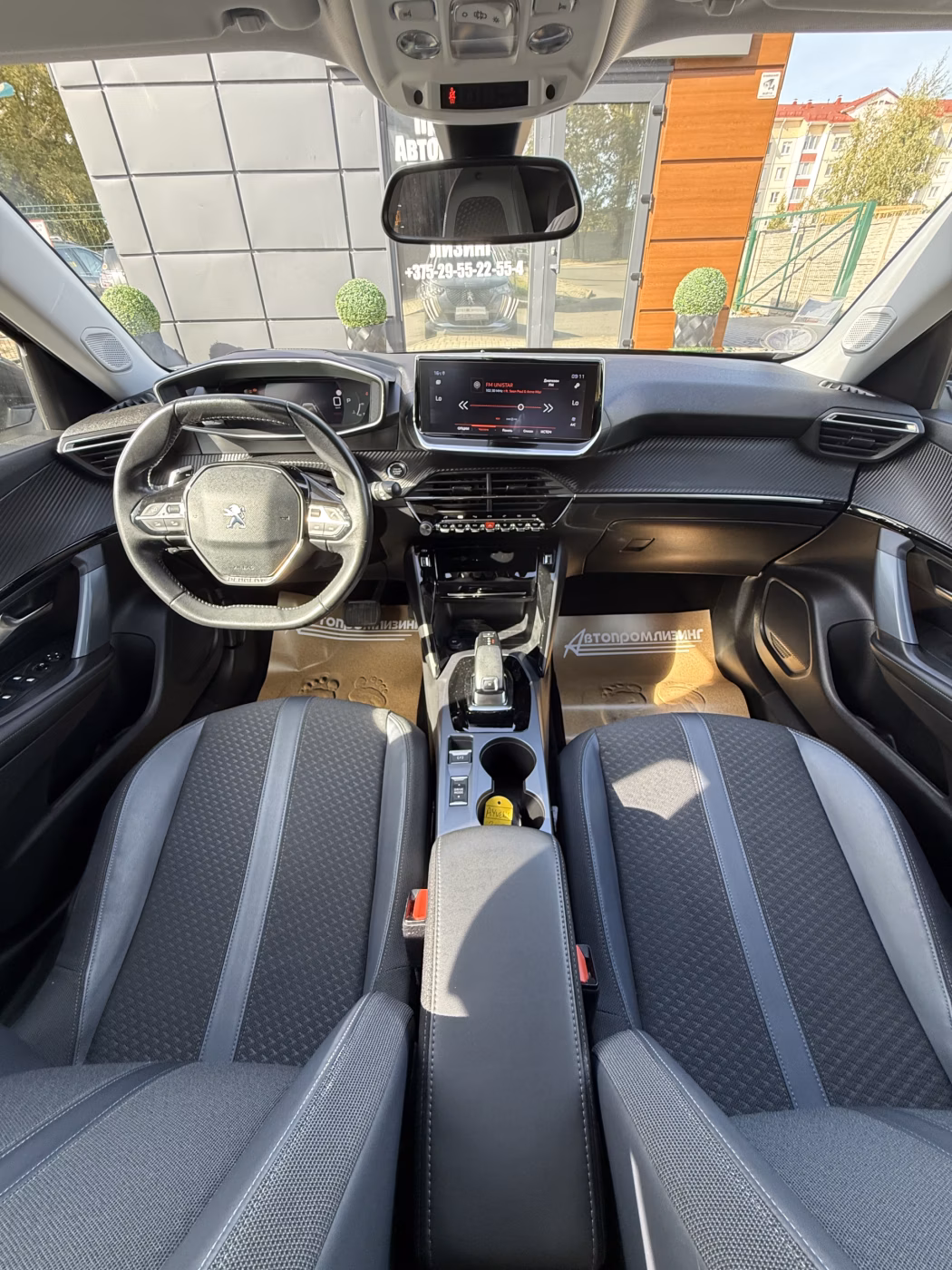 Peugeot 2008 фото 19