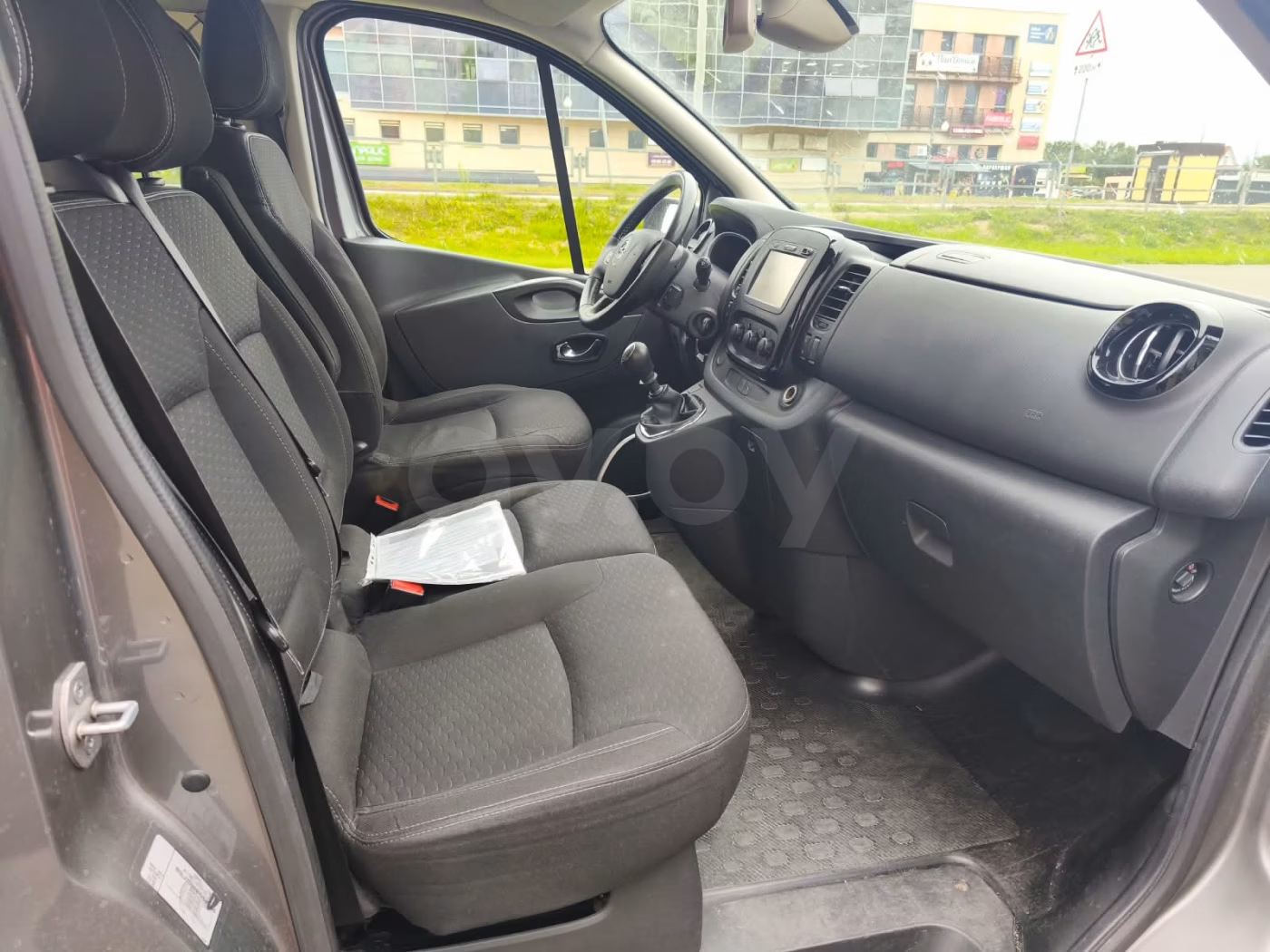 Opel Vivaro фото 9