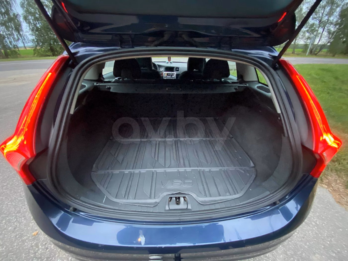 Volvo V60 фото 11
