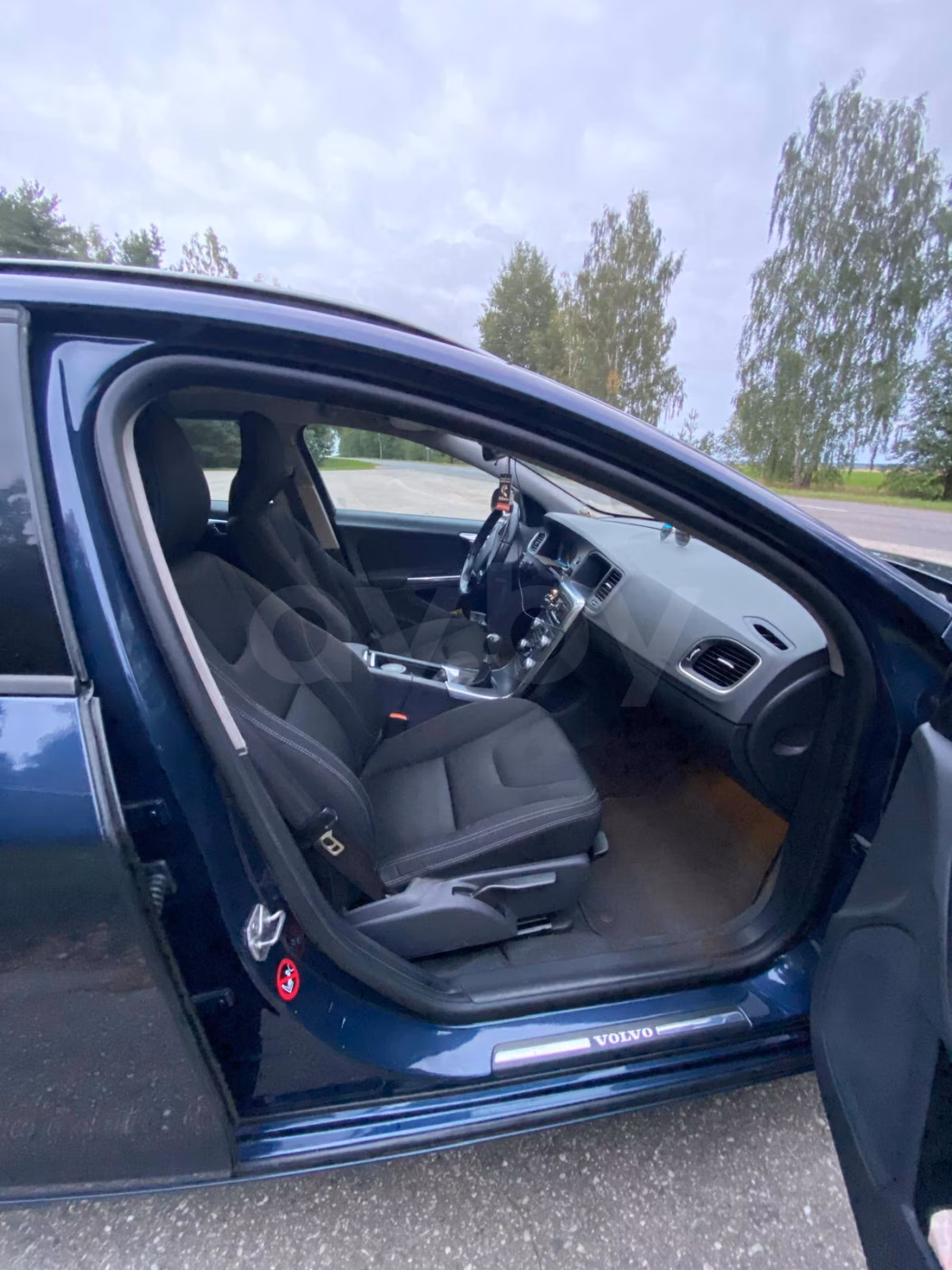 Volvo V60 фото 9