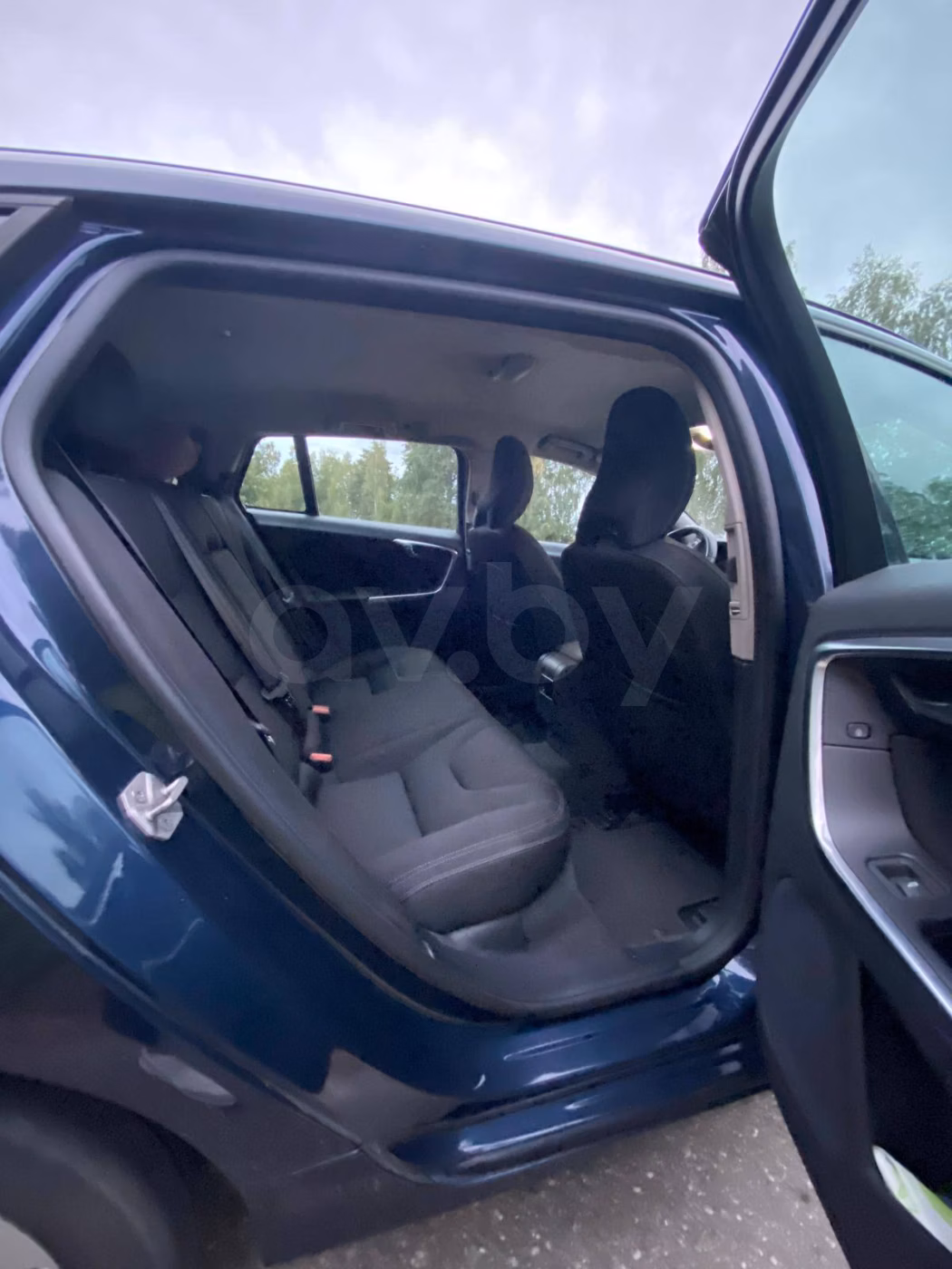 Volvo V60 фото 6