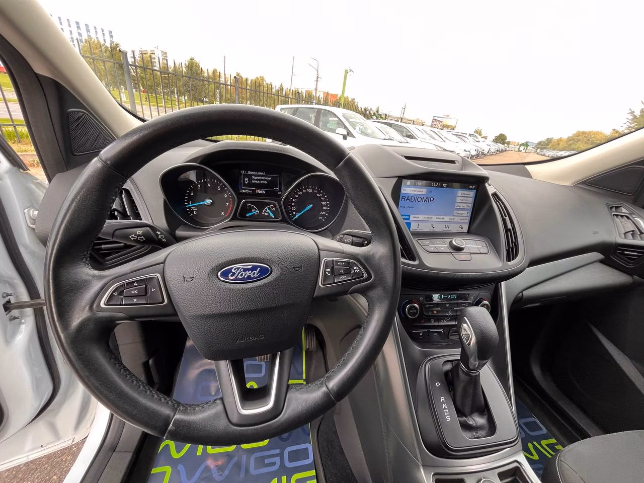 Ford Kuga фото 12