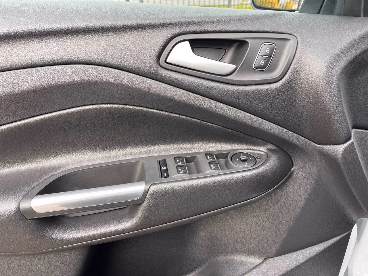 Ford Kuga фото 15