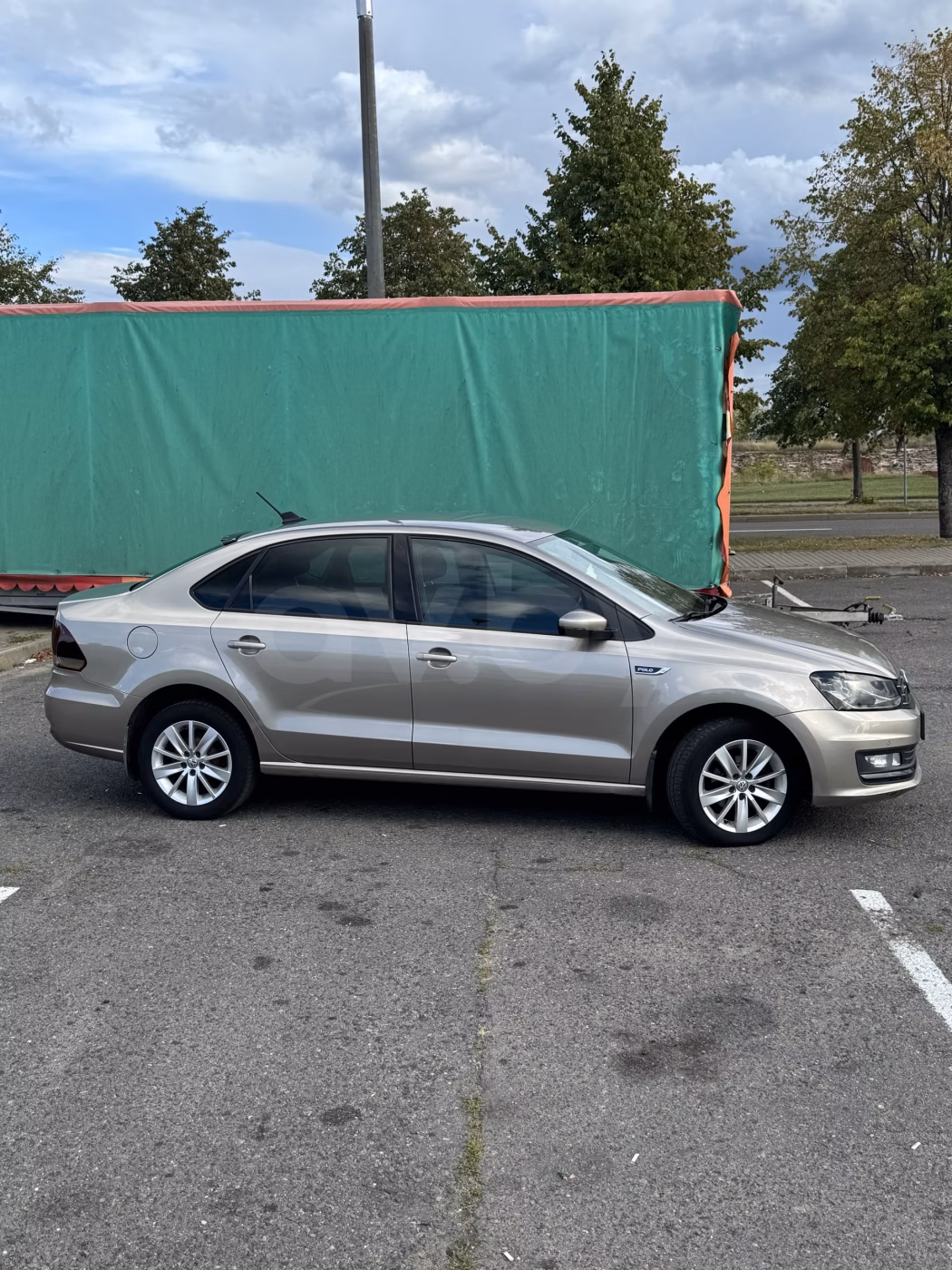 Volkswagen Polo Sedan фото 2