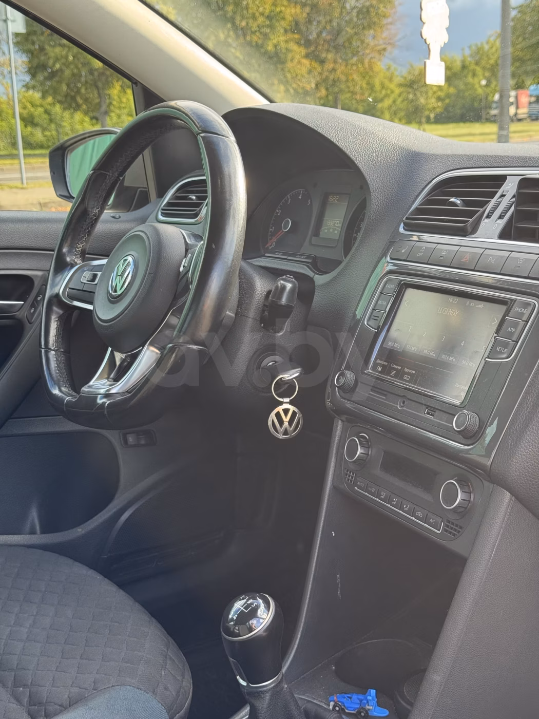 Volkswagen Polo Sedan фото 10