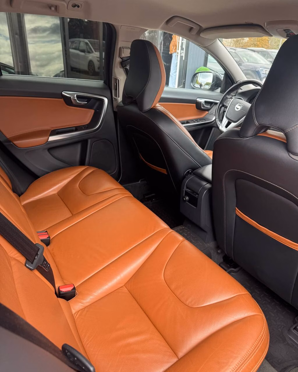 Volvo V60 фото 13