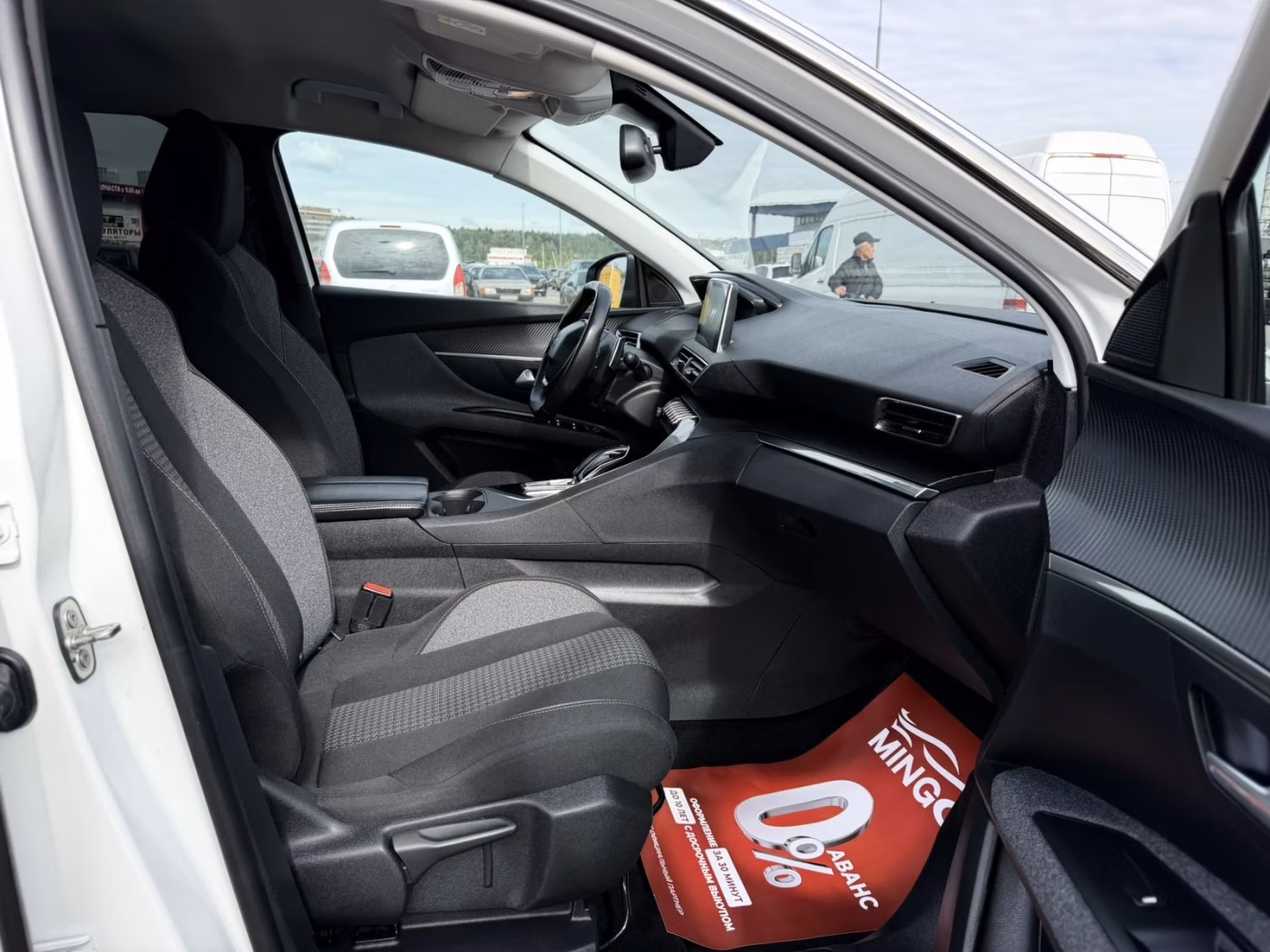Peugeot 3008 фото 8