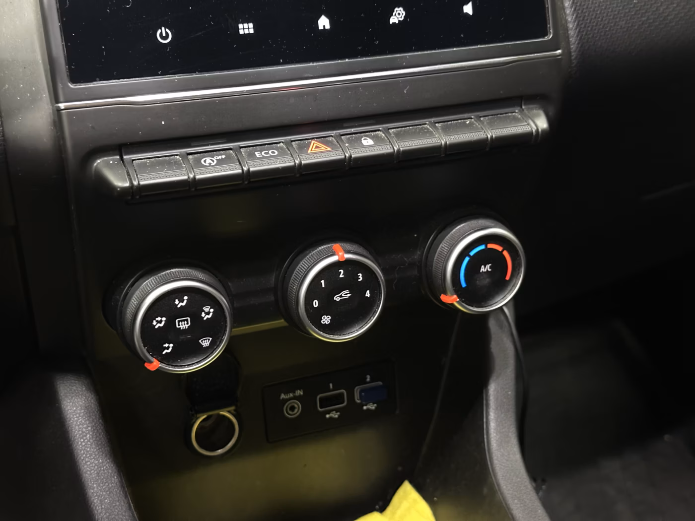 Renault Clio фото 23