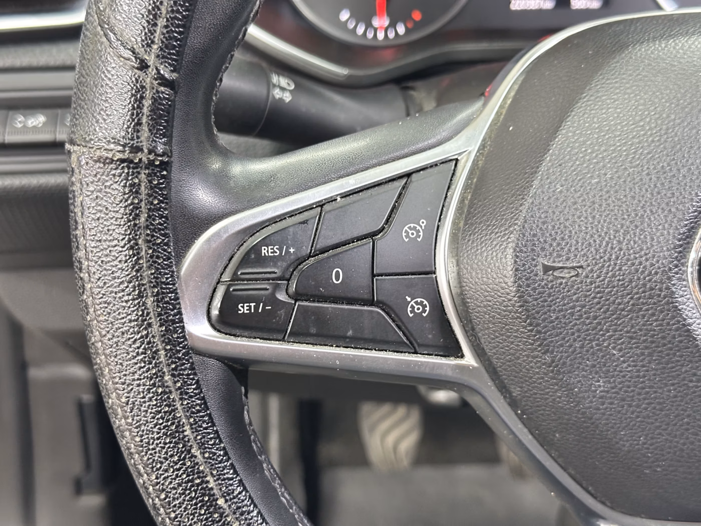 Renault Clio фото 18