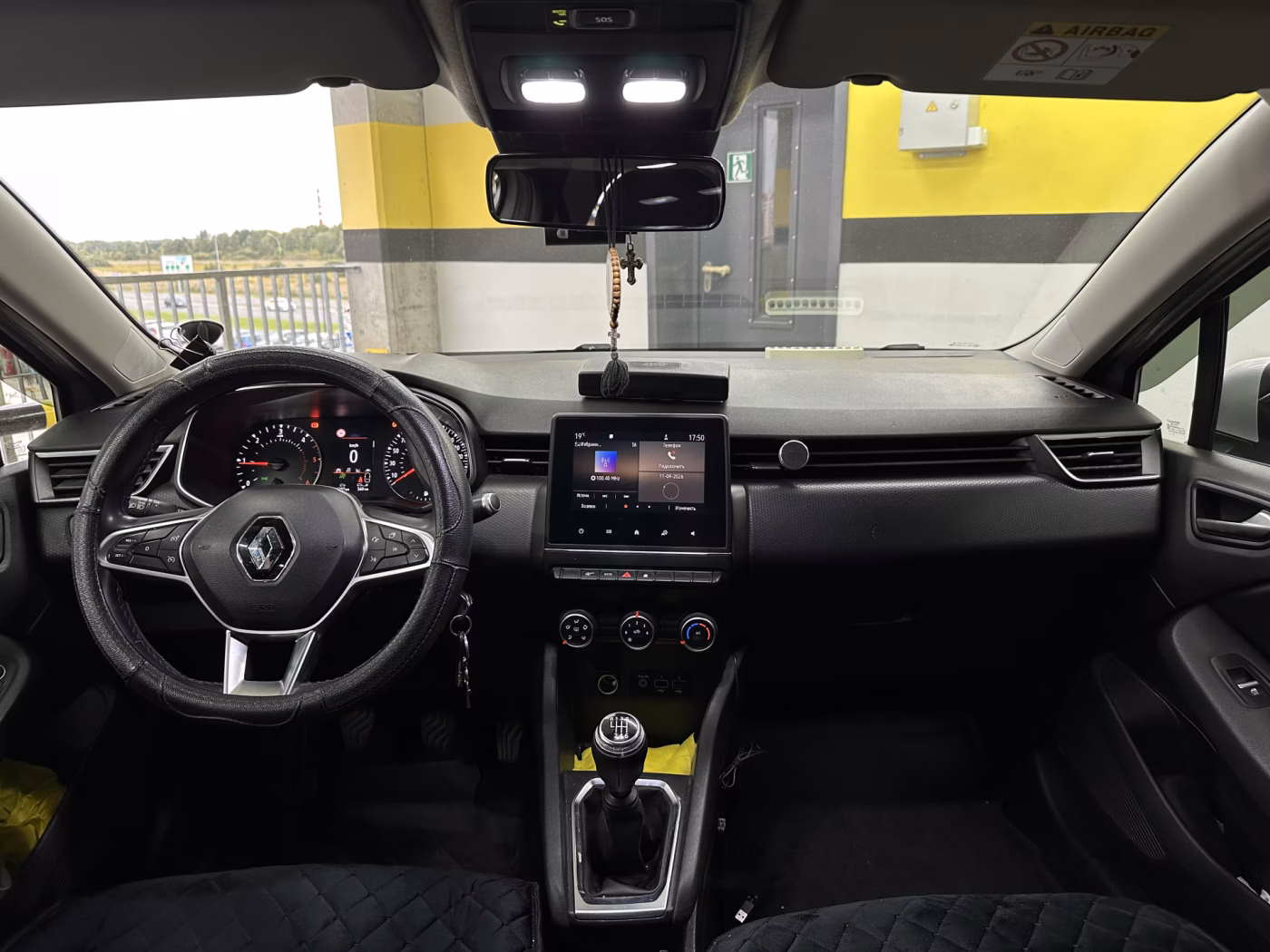 Renault Clio фото 9