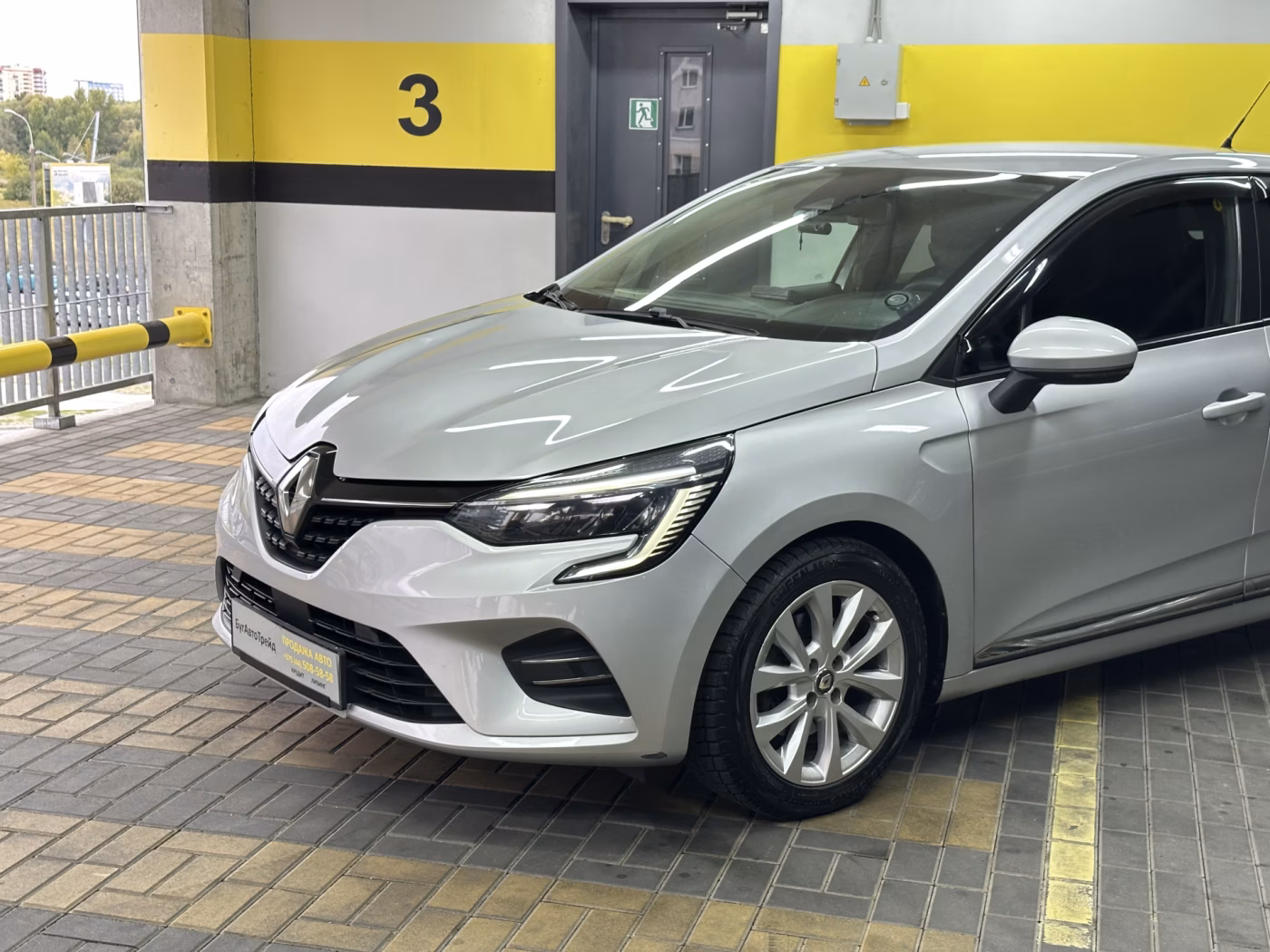 Renault Clio фото 25