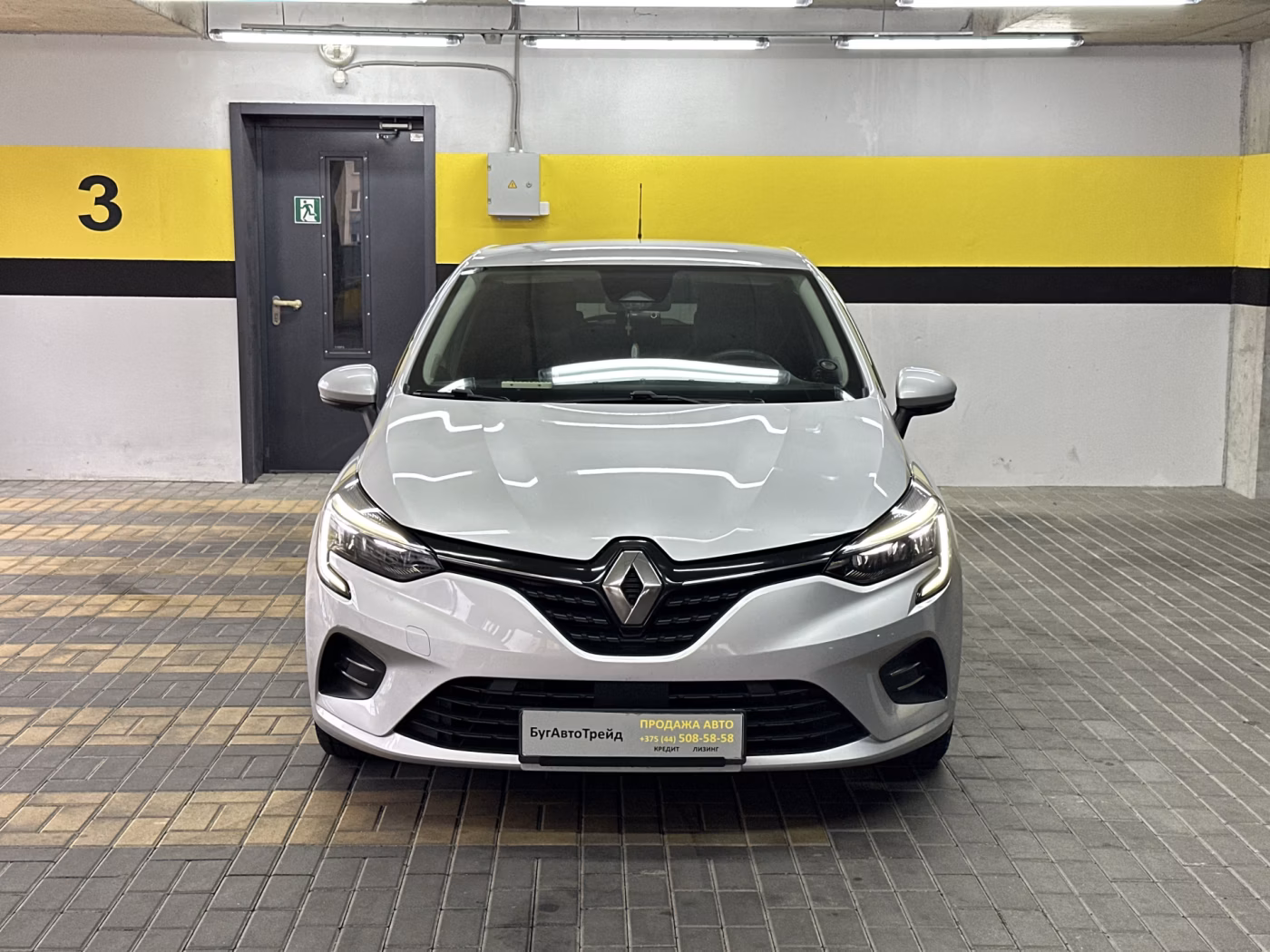 Renault Clio фото 2