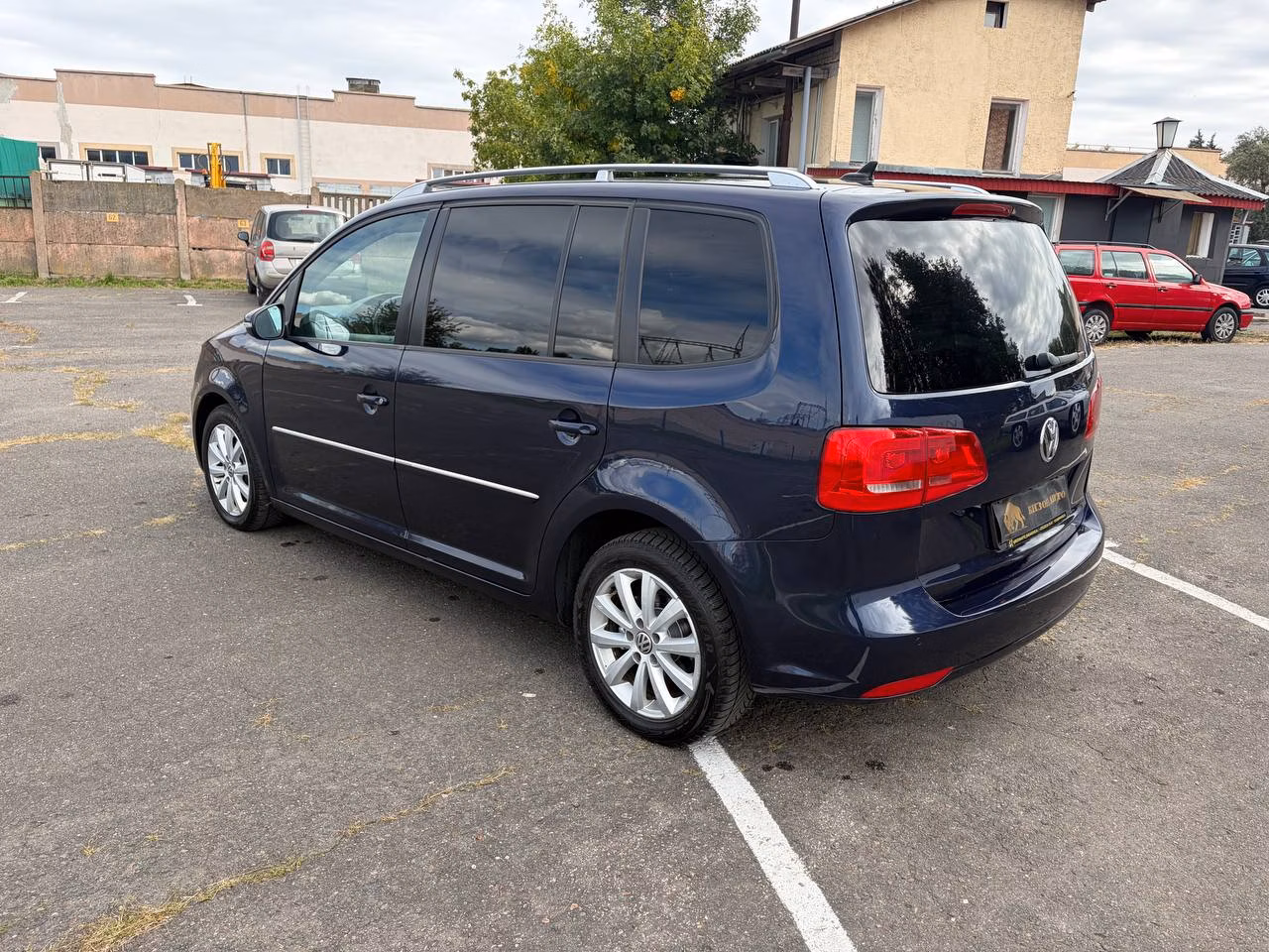 Volkswagen Touran фото 6