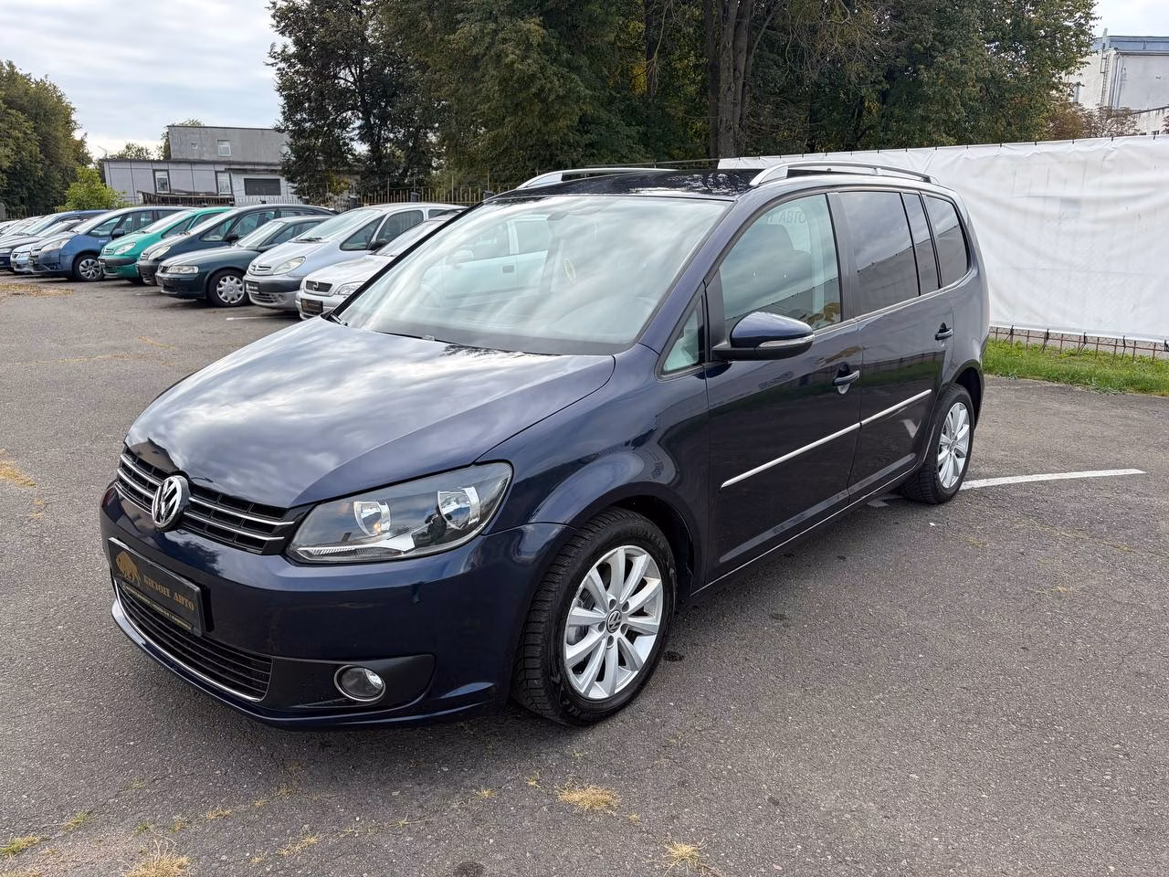 Volkswagen Touran фото 3