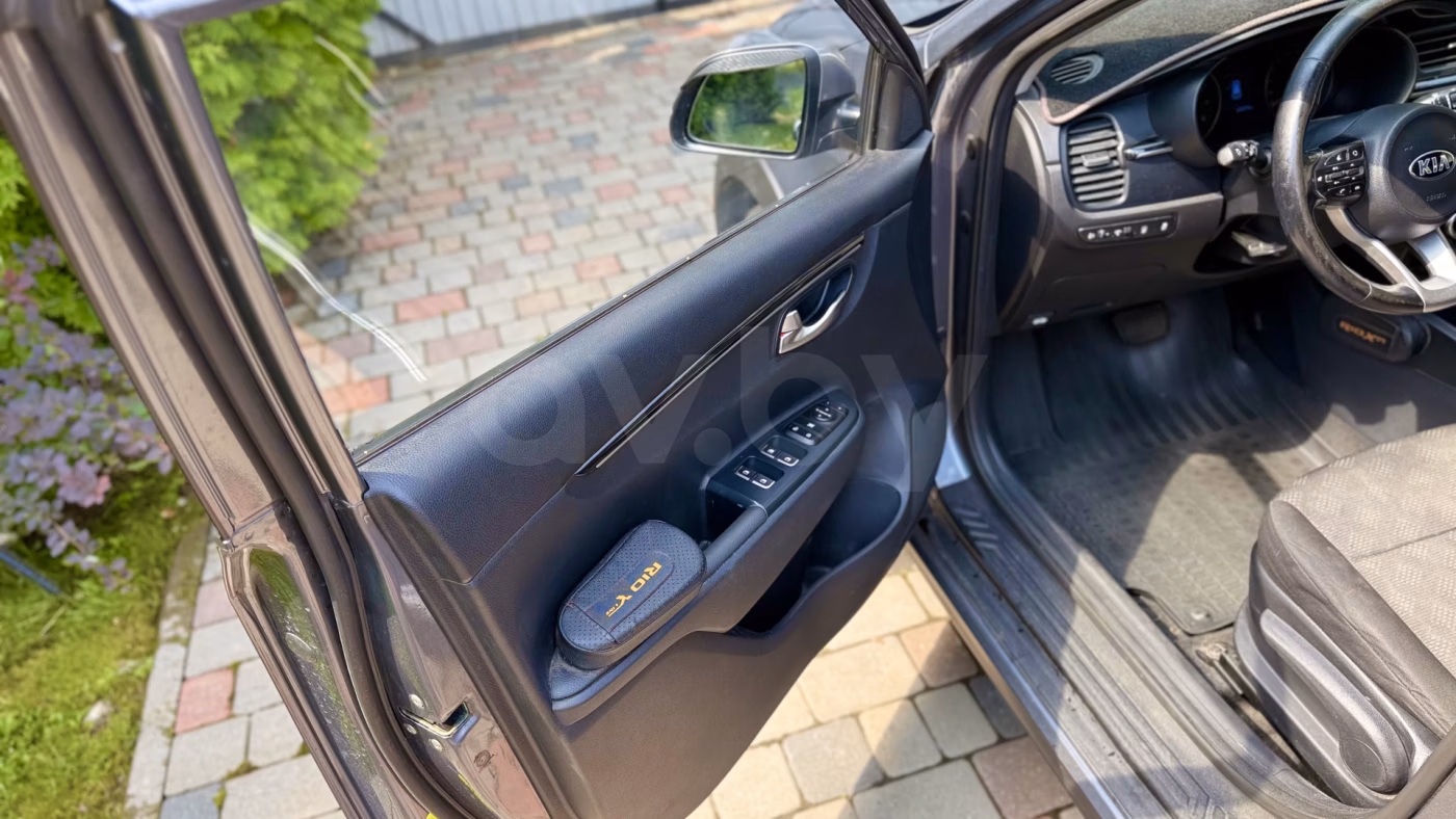 Kia Rio X (X-Line) фото 14