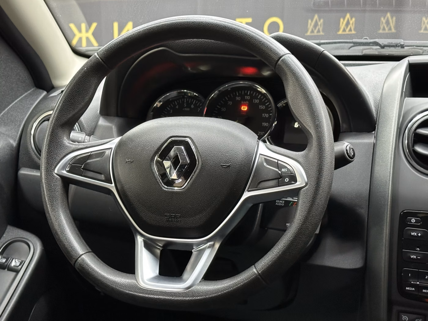 Renault Duster фото 12