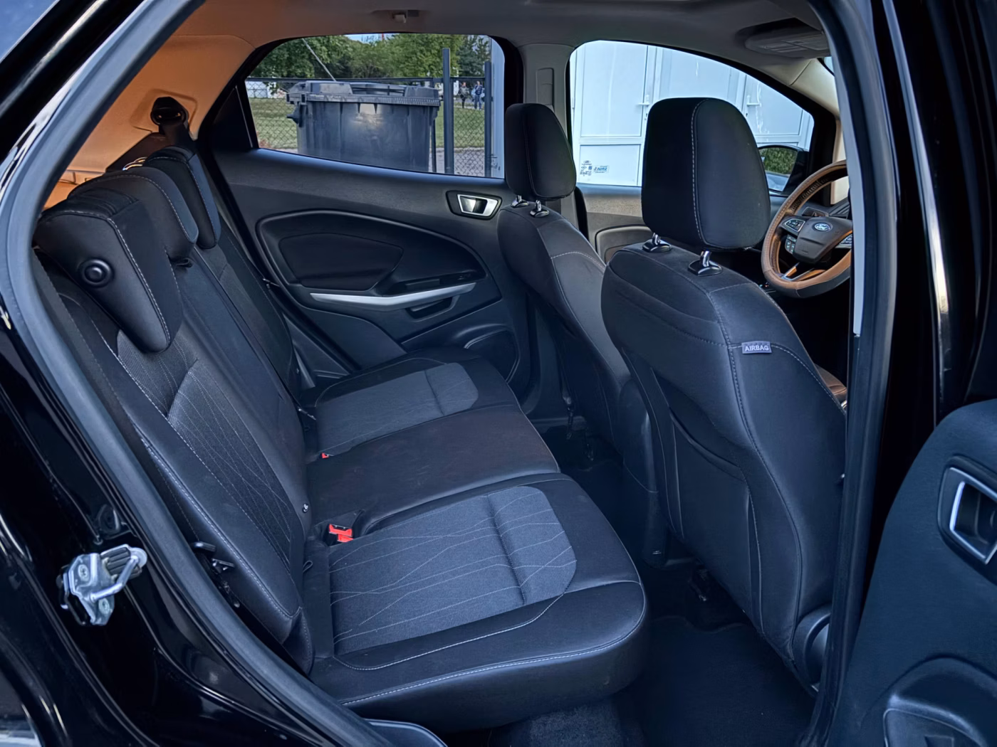 Ford EcoSport фото 18