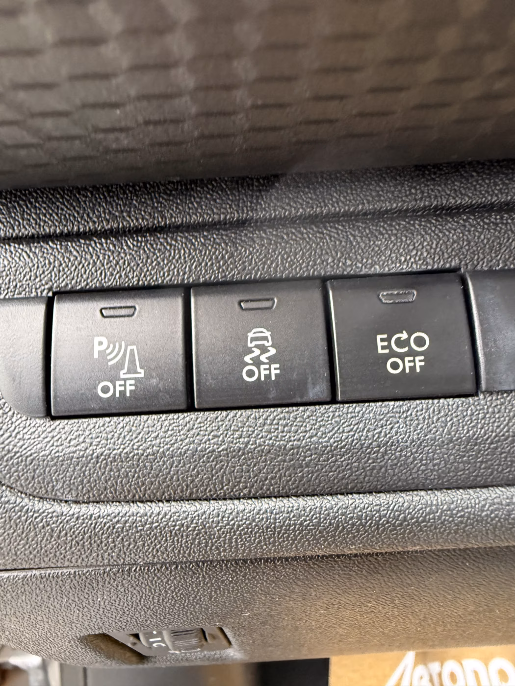 Peugeot 2008 фото 15