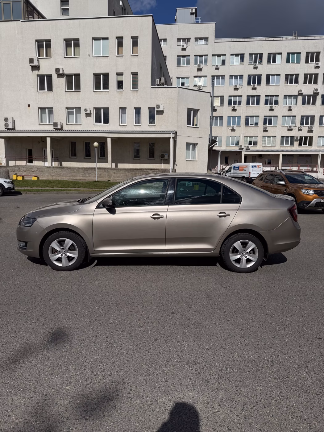 Skoda Rapid фото 4
