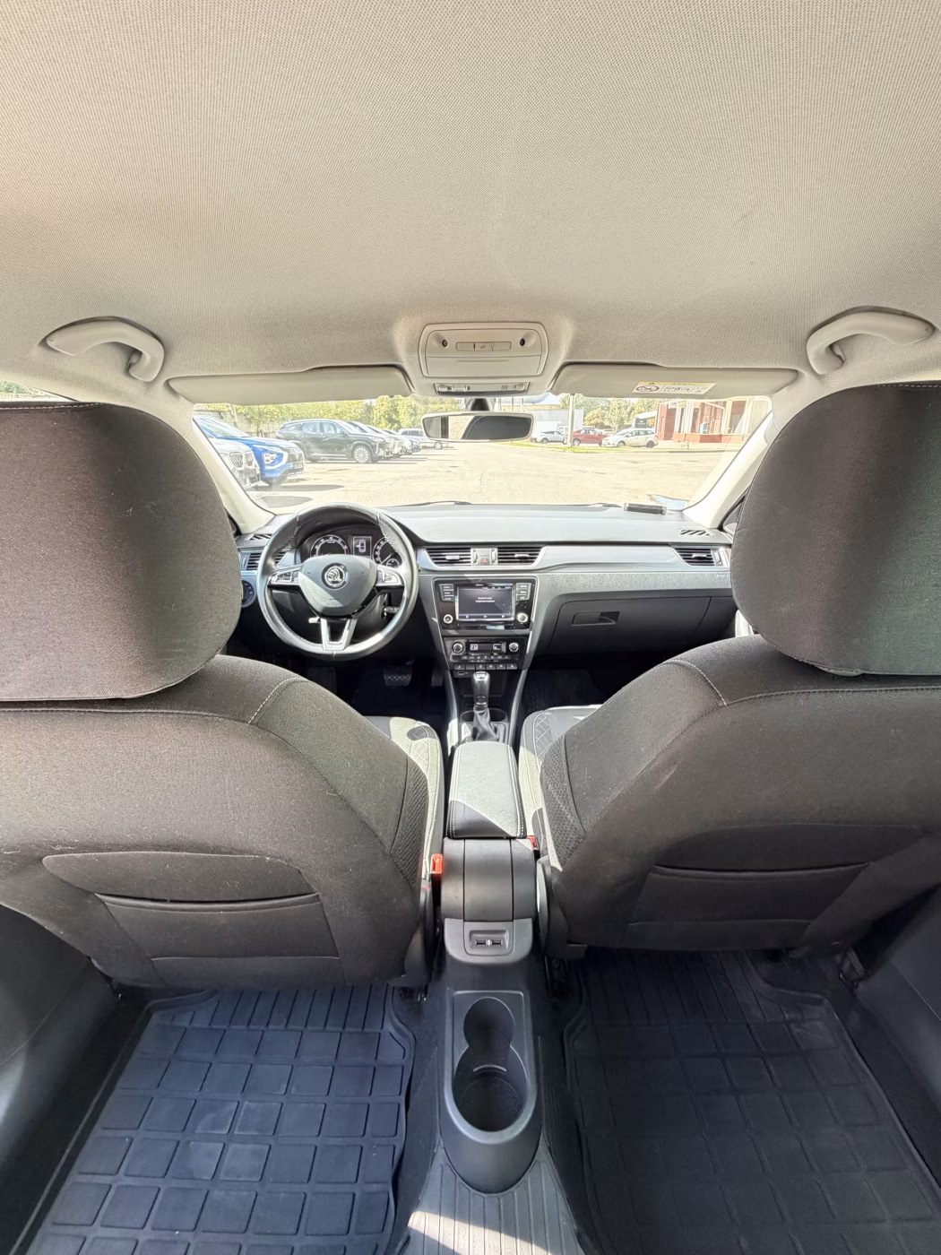 Skoda Rapid фото 15