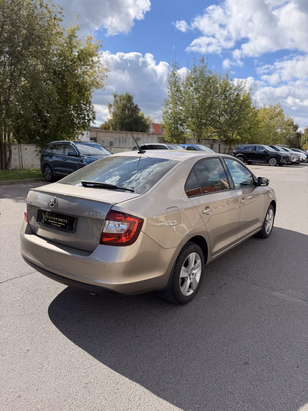 Skoda Rapid фото 7