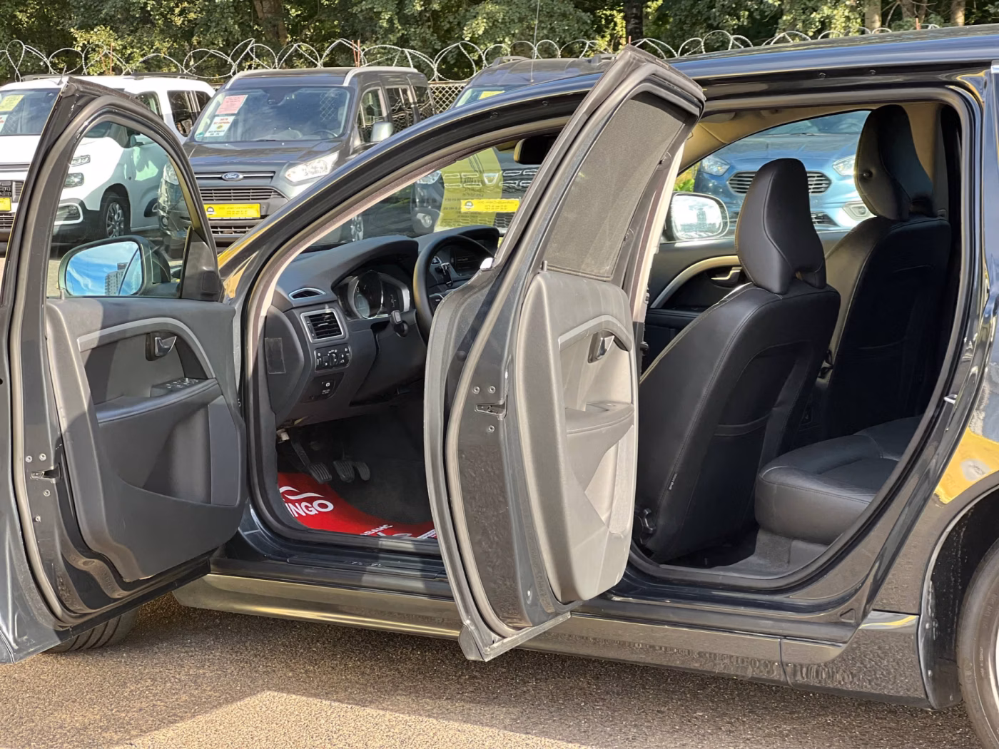 Volvo V70 фото 18