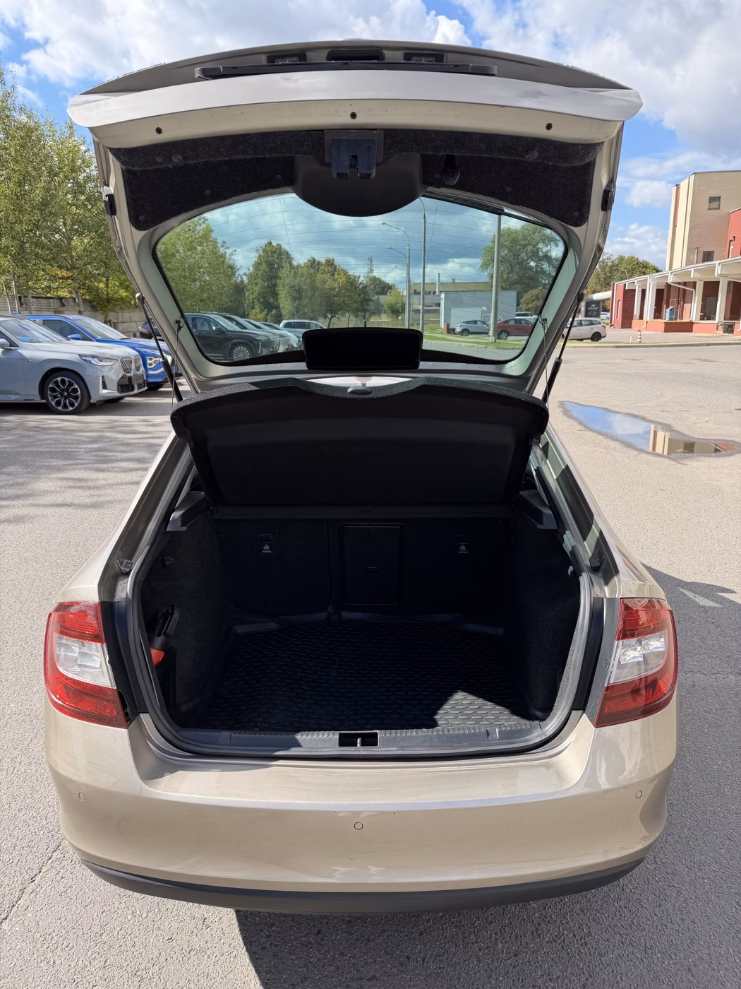 Skoda Rapid фото 21