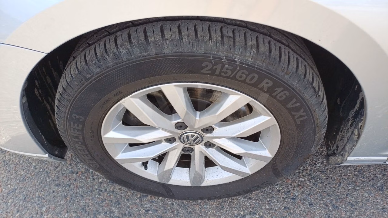 Volkswagen Passat фото 12