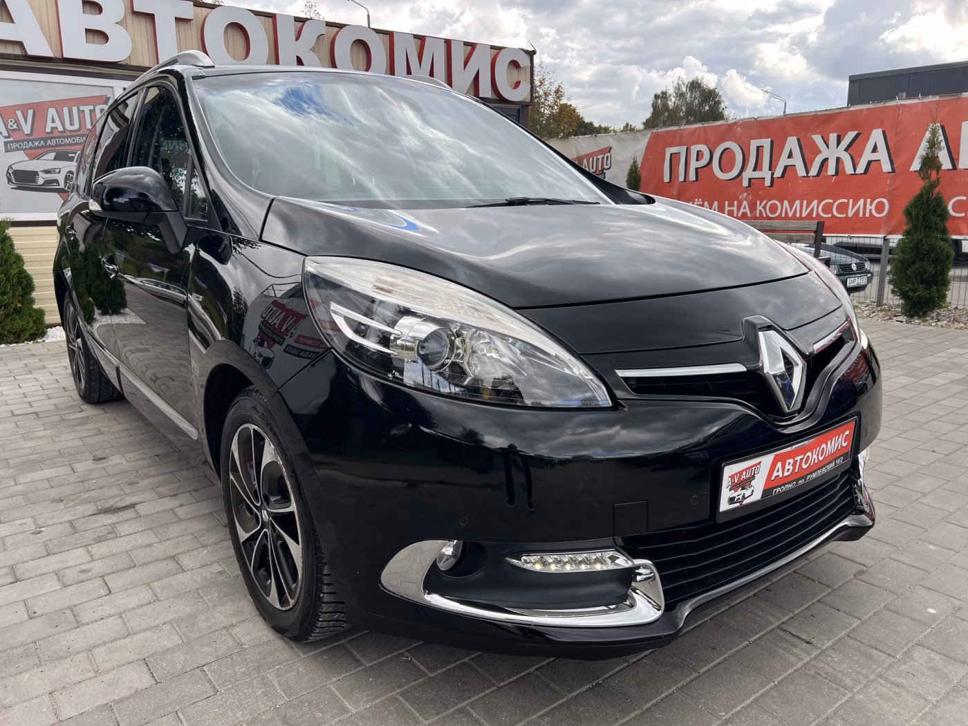 Renault Grand Scenic фото 2