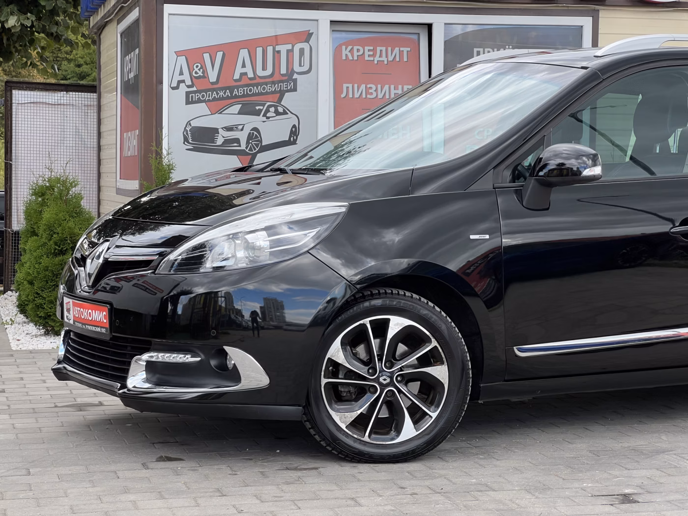 Renault Grand Scenic фото 10