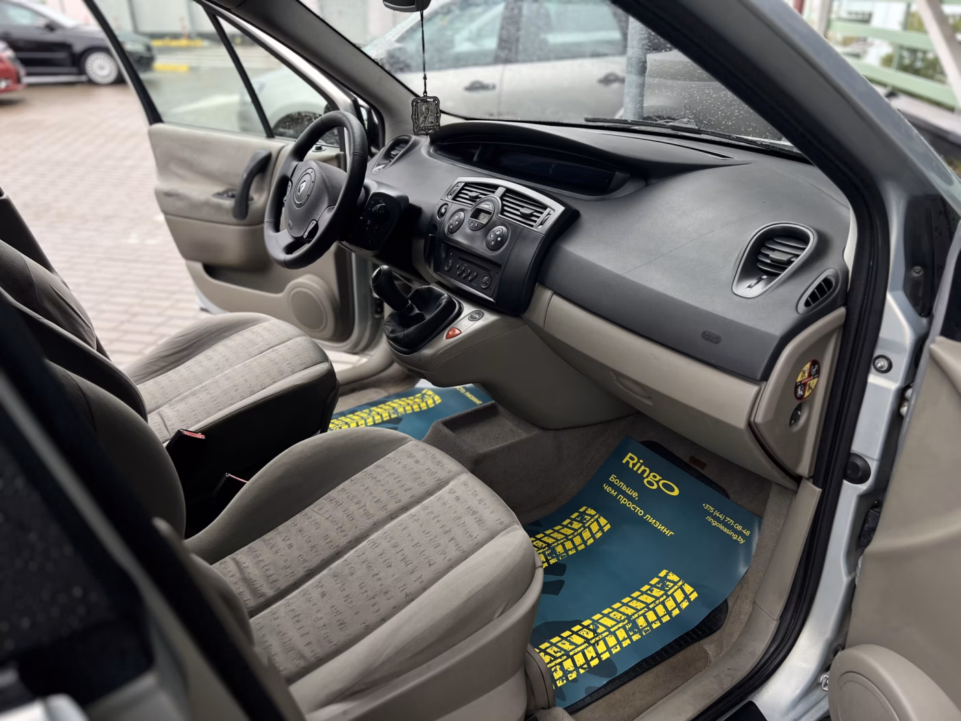 Renault Scenic фото 10