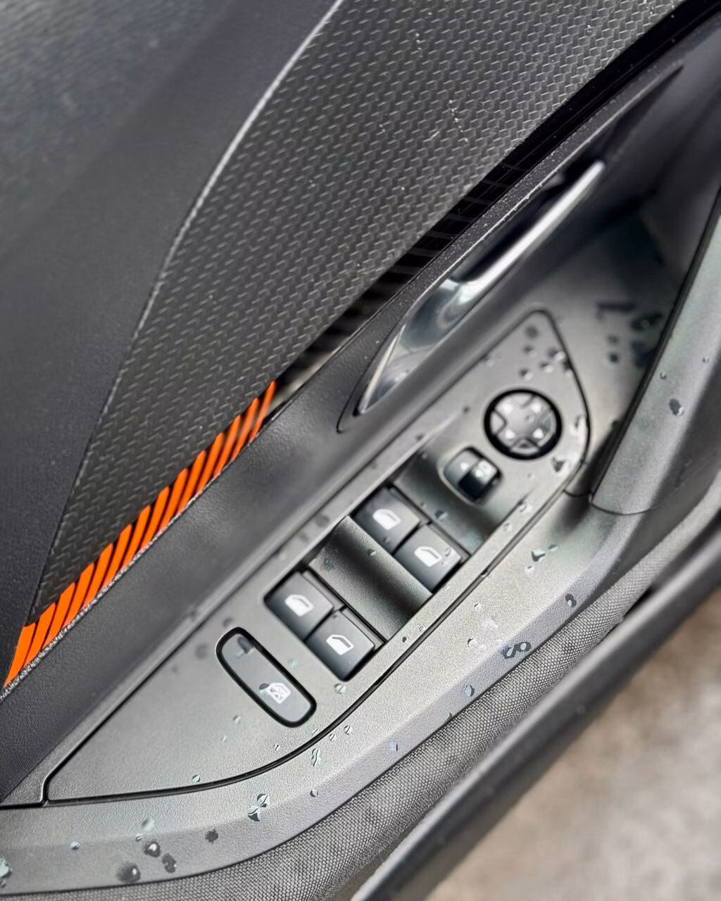Peugeot 2008 фото 17