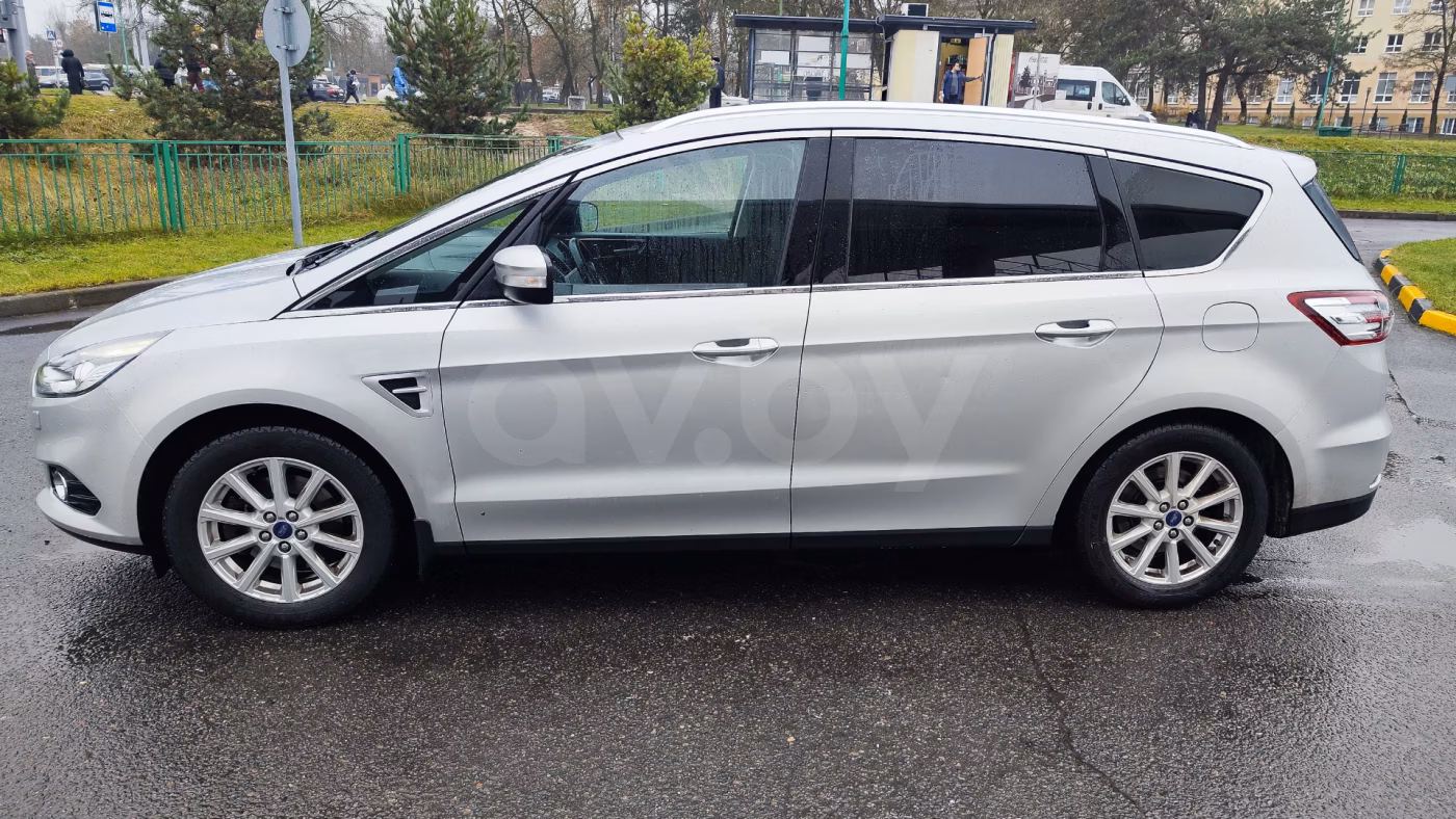 Ford S-MAX фото 7