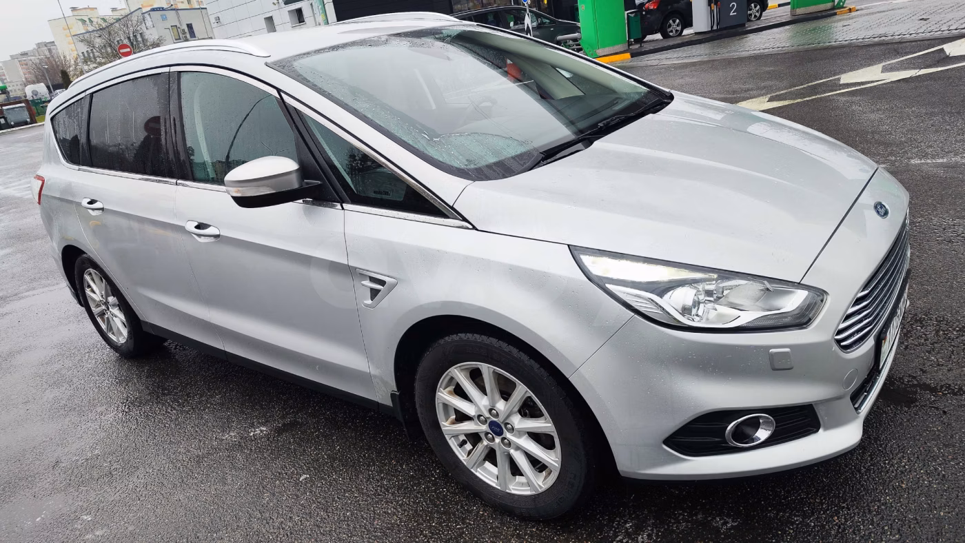 Ford S-MAX фото 2