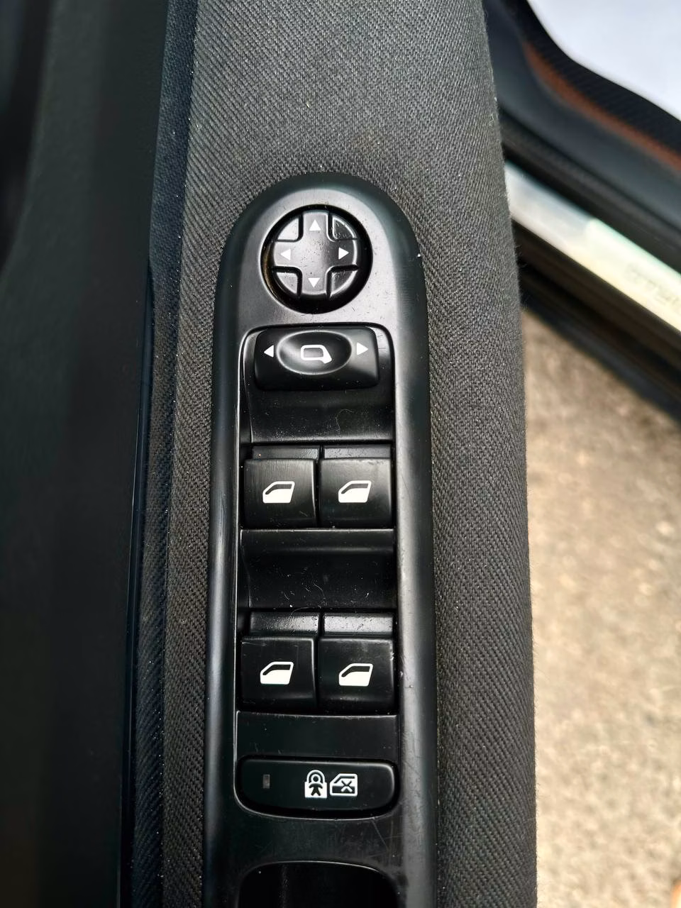 Peugeot 5008 фото 13