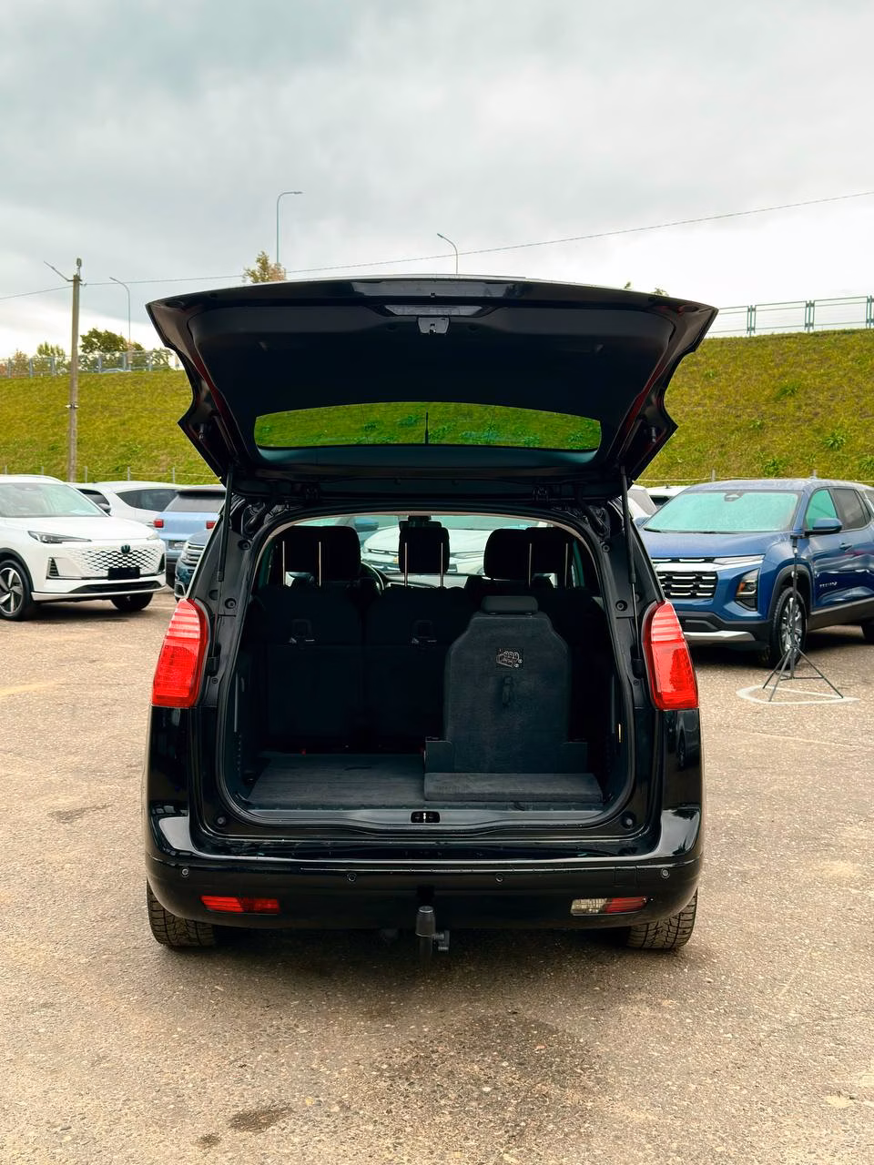 Peugeot 5008 фото 18