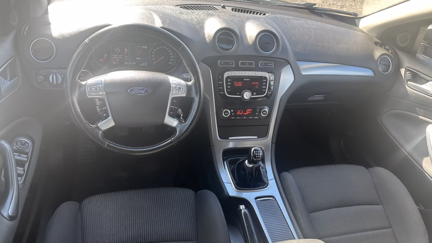 Ford Mondeo фото 17
