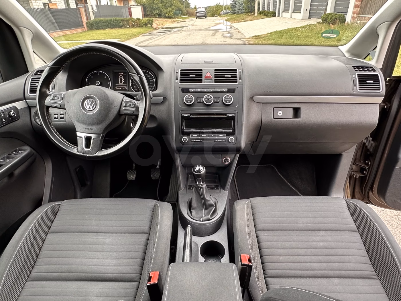 Volkswagen Touran фото 18