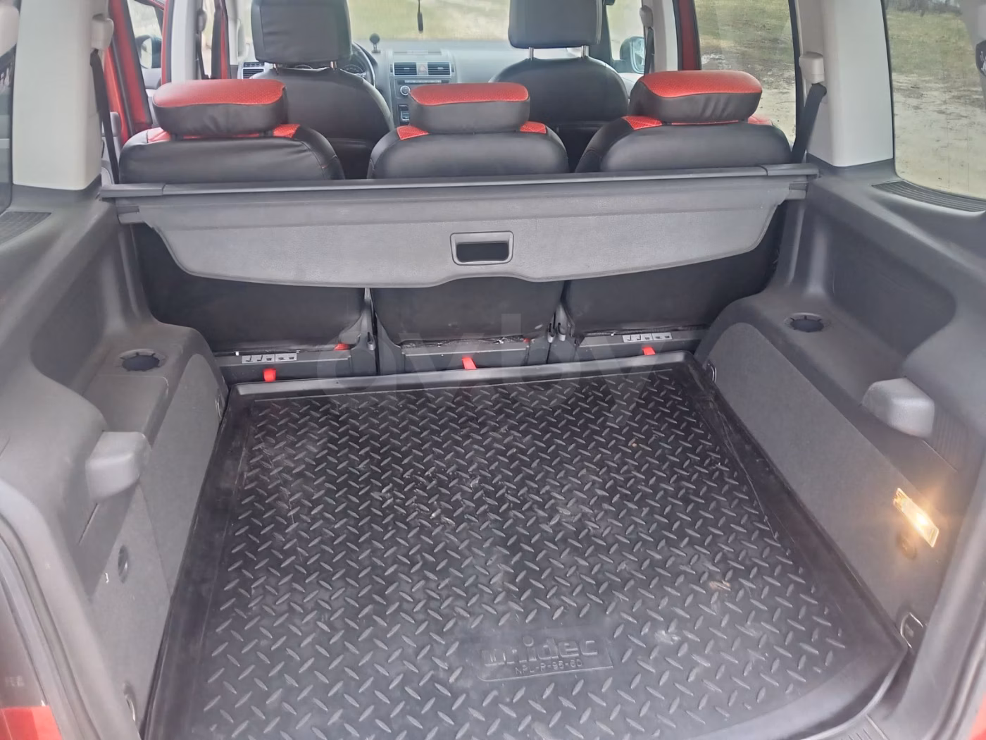 Volkswagen Touran фото 10