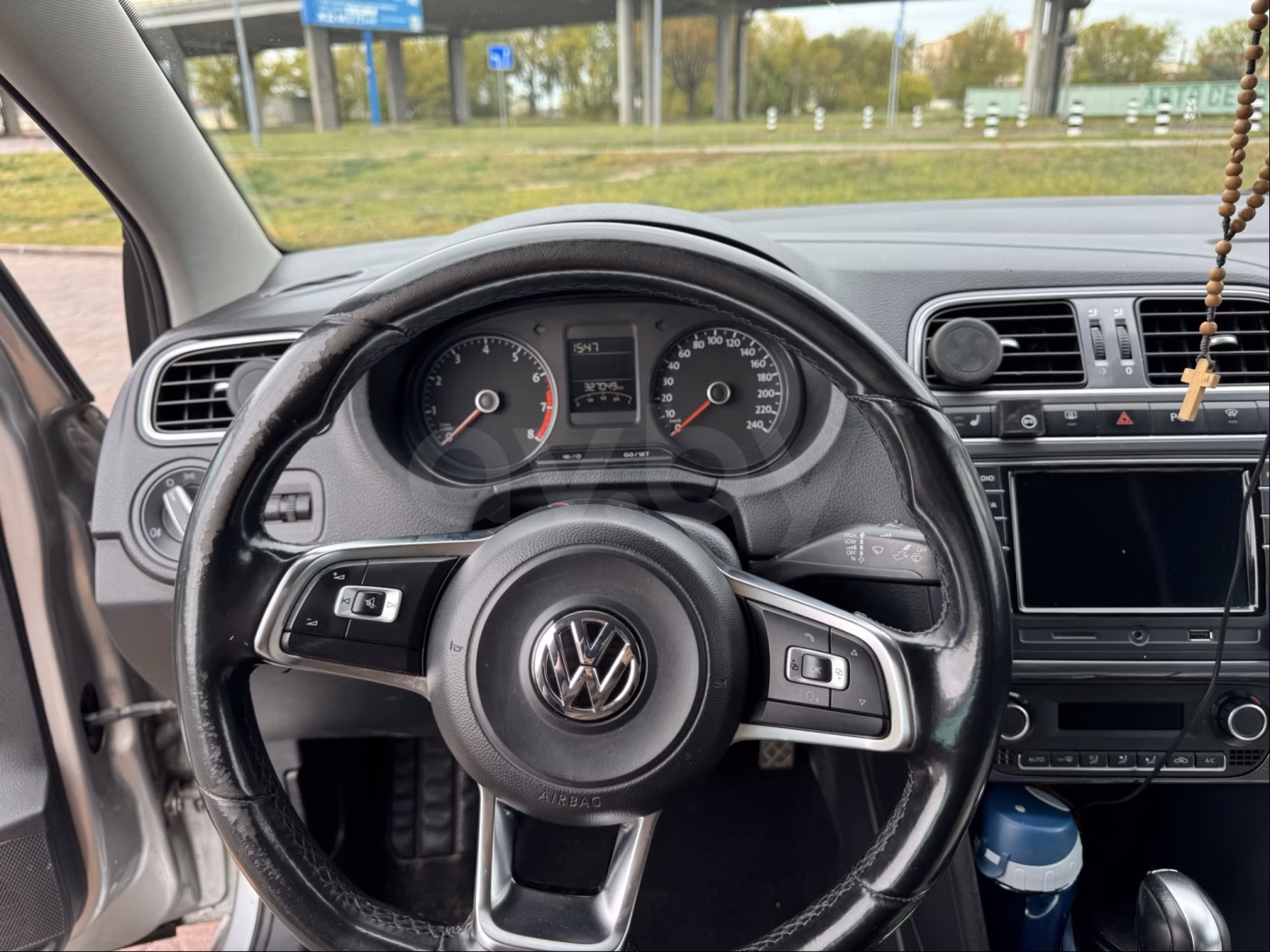 Volkswagen Polo Sedan фото 9