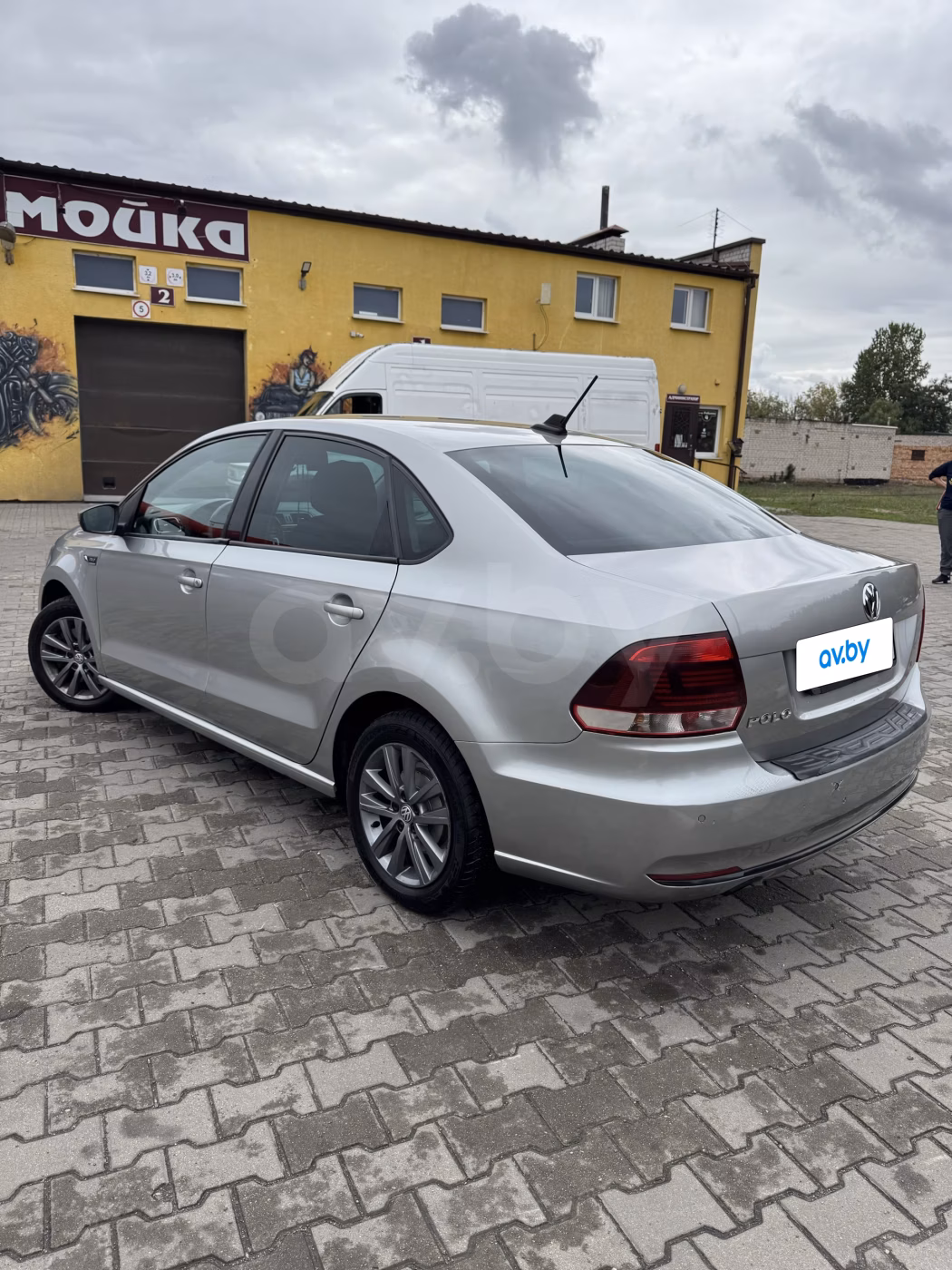 Volkswagen Polo Sedan фото 5