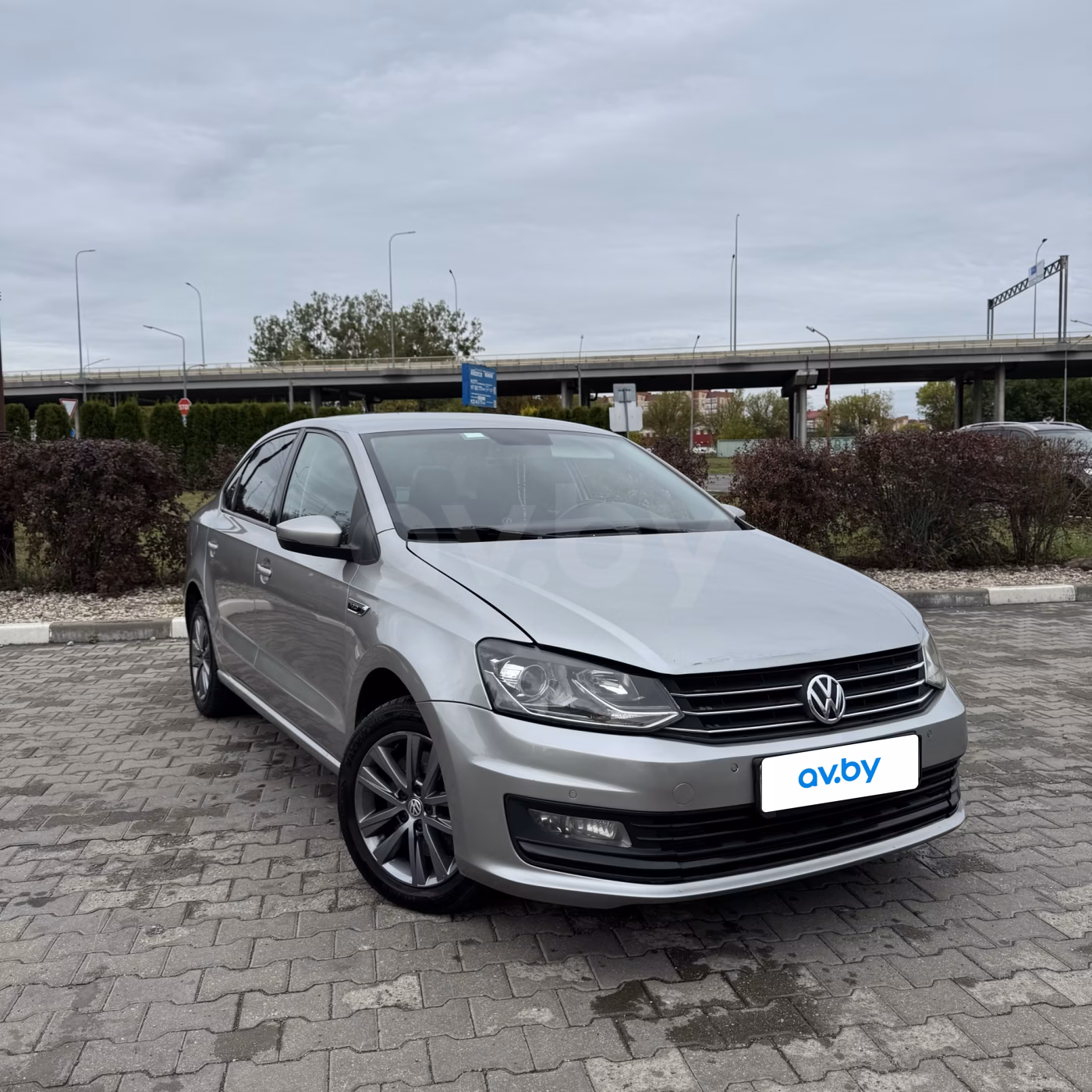 Volkswagen Polo Sedan
