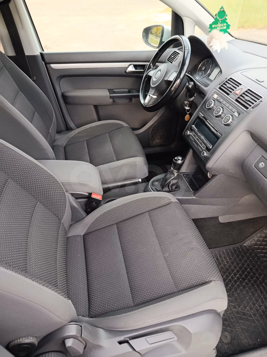 Volkswagen Touran фото 8