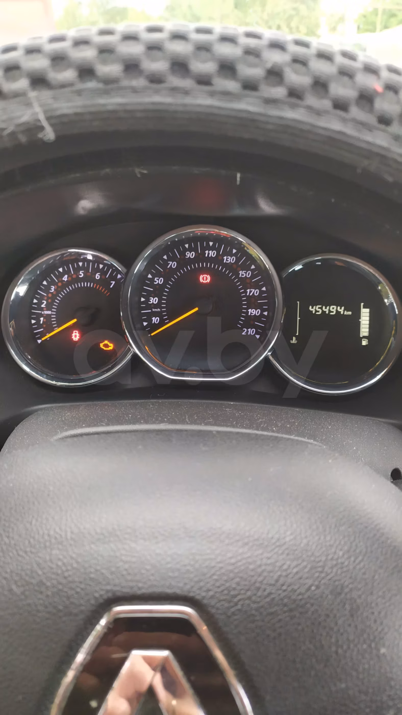 Renault Logan Stepway фото 13